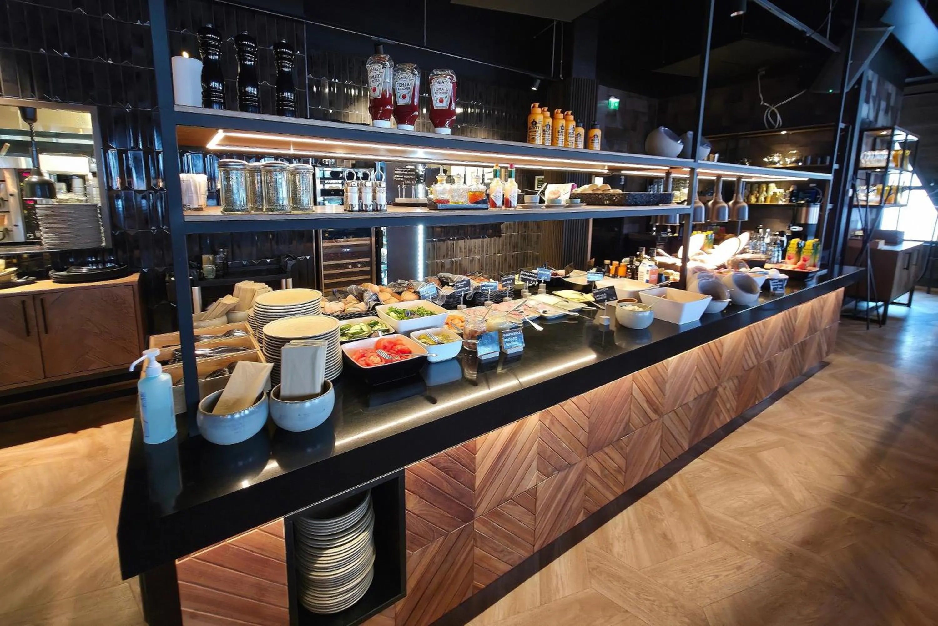 Restaurant/places to eat in Kuukkeli Apartments Teerenpesue E 33