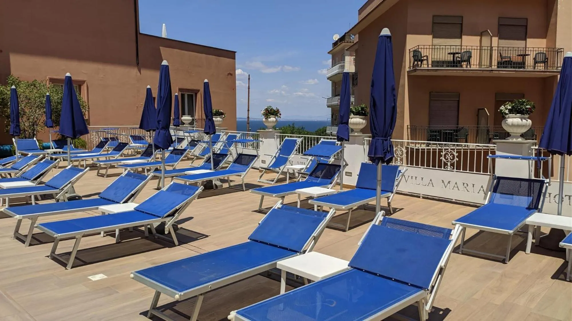 Swimming pool in Hotel Villa Maria