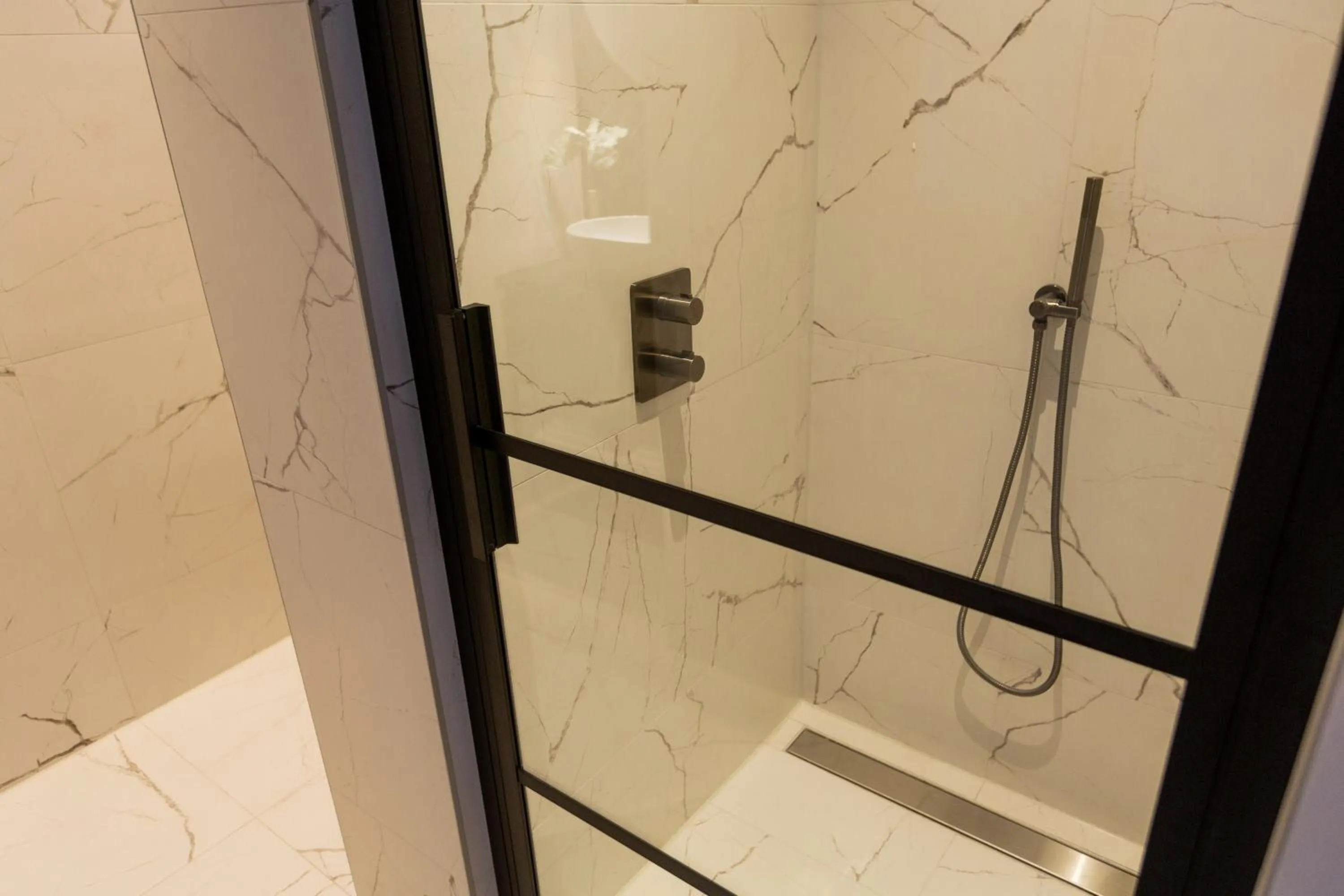 Shower in Boutiquehotel Princenjagt