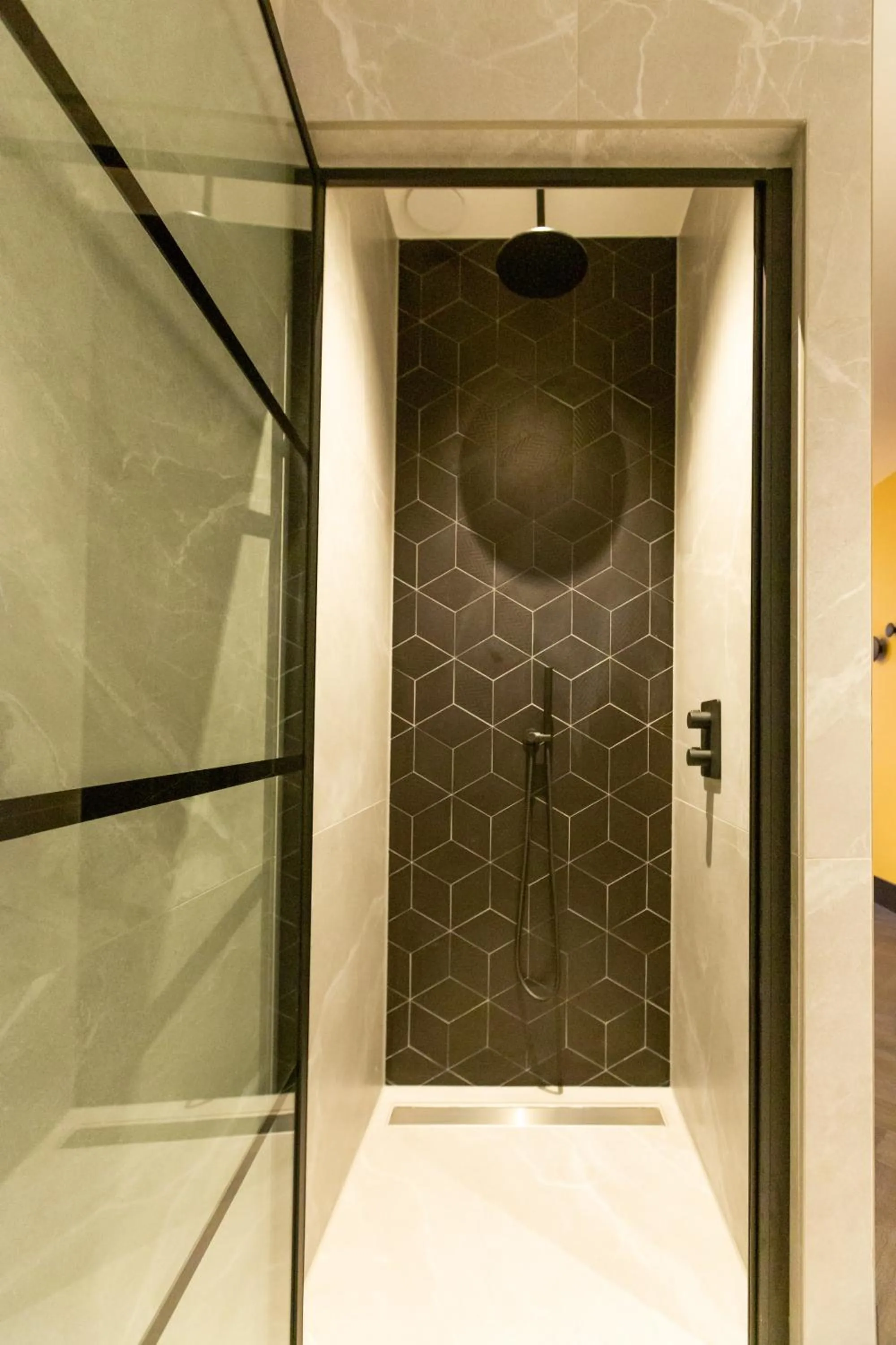 Shower in Boutiquehotel Princenjagt