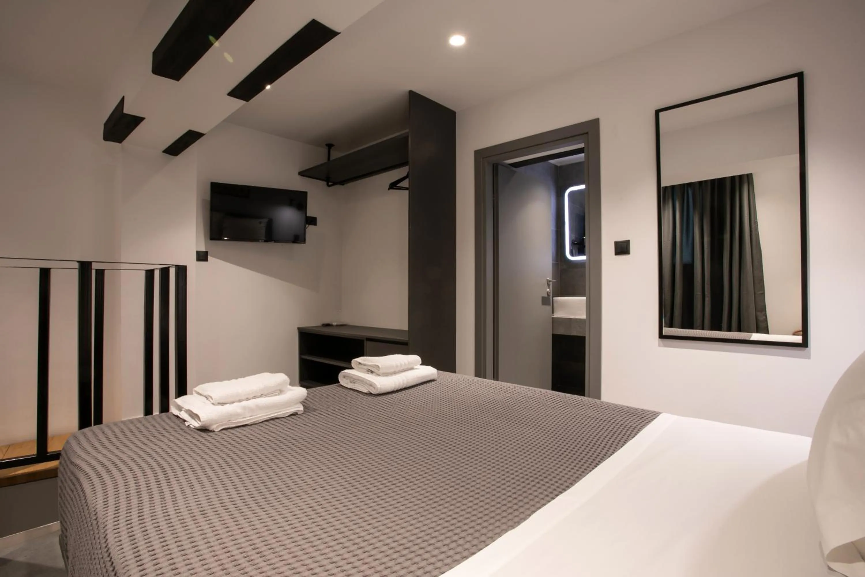 TV and multimedia, Bed in White Trilogy