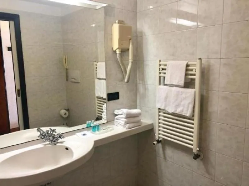 Bathroom in Demidoff Hotel Milano