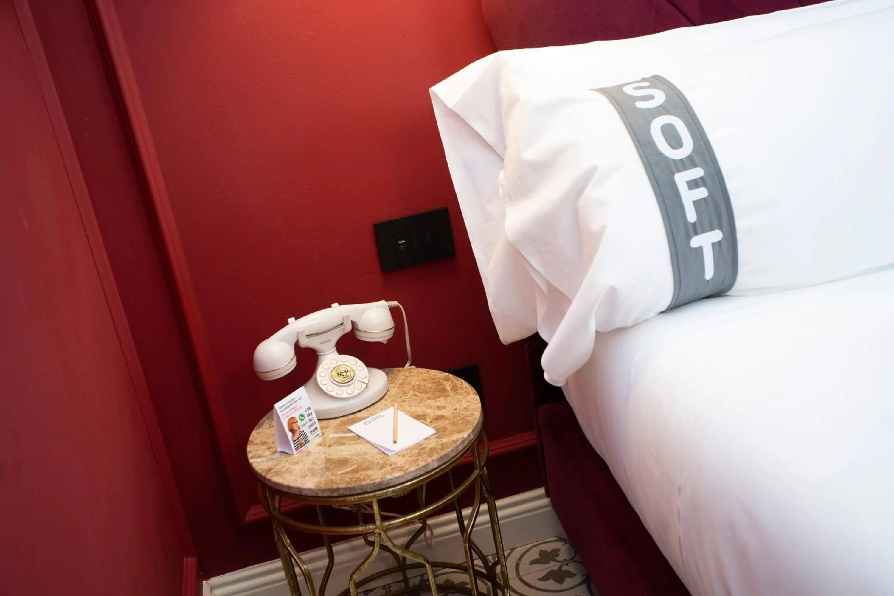 Photo of the whole room, Bed in Casual Eclettico Milano