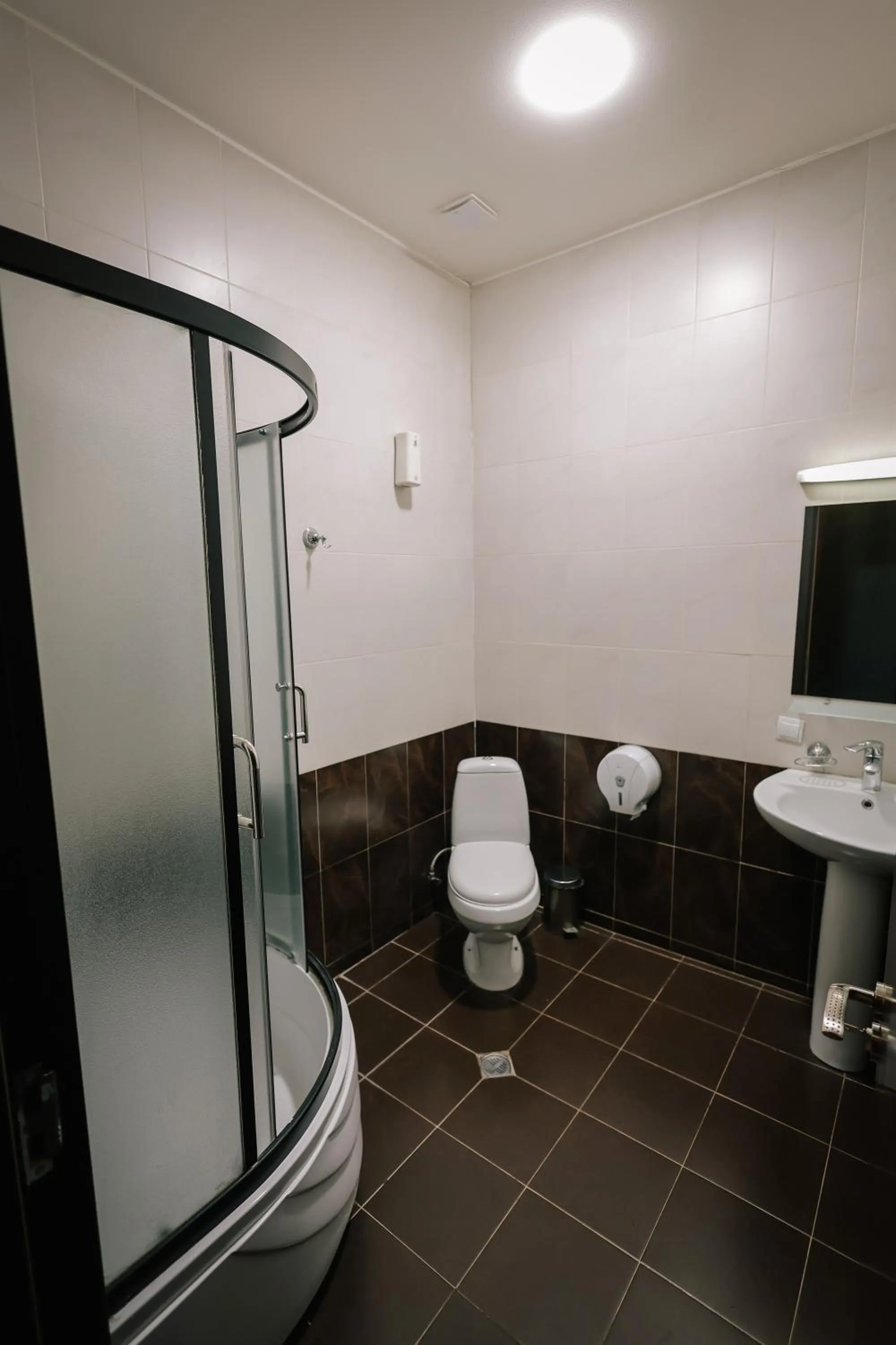 Bathroom in Hotel Darchi