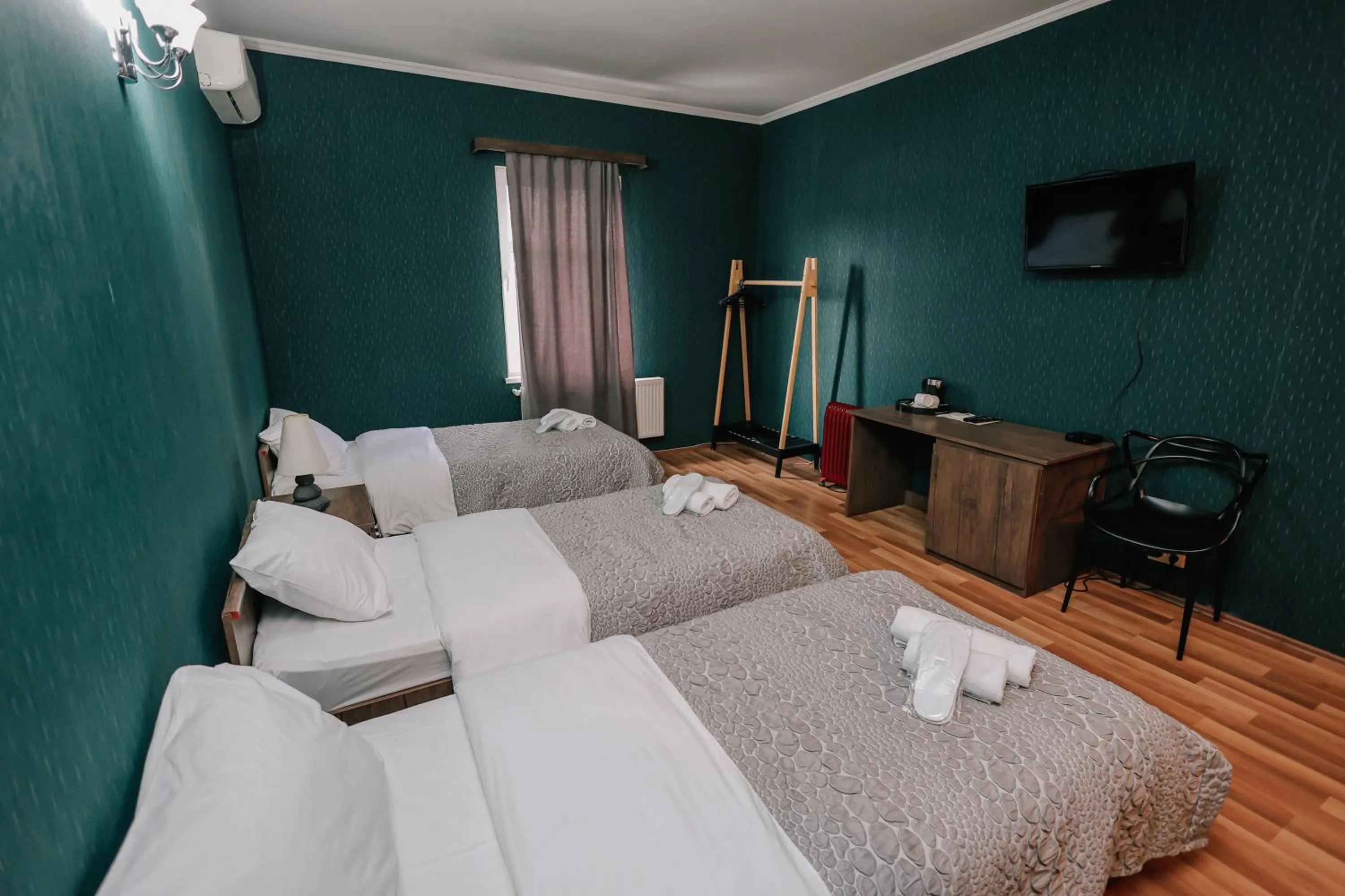 TV and multimedia, Bed in Hotel Darchi