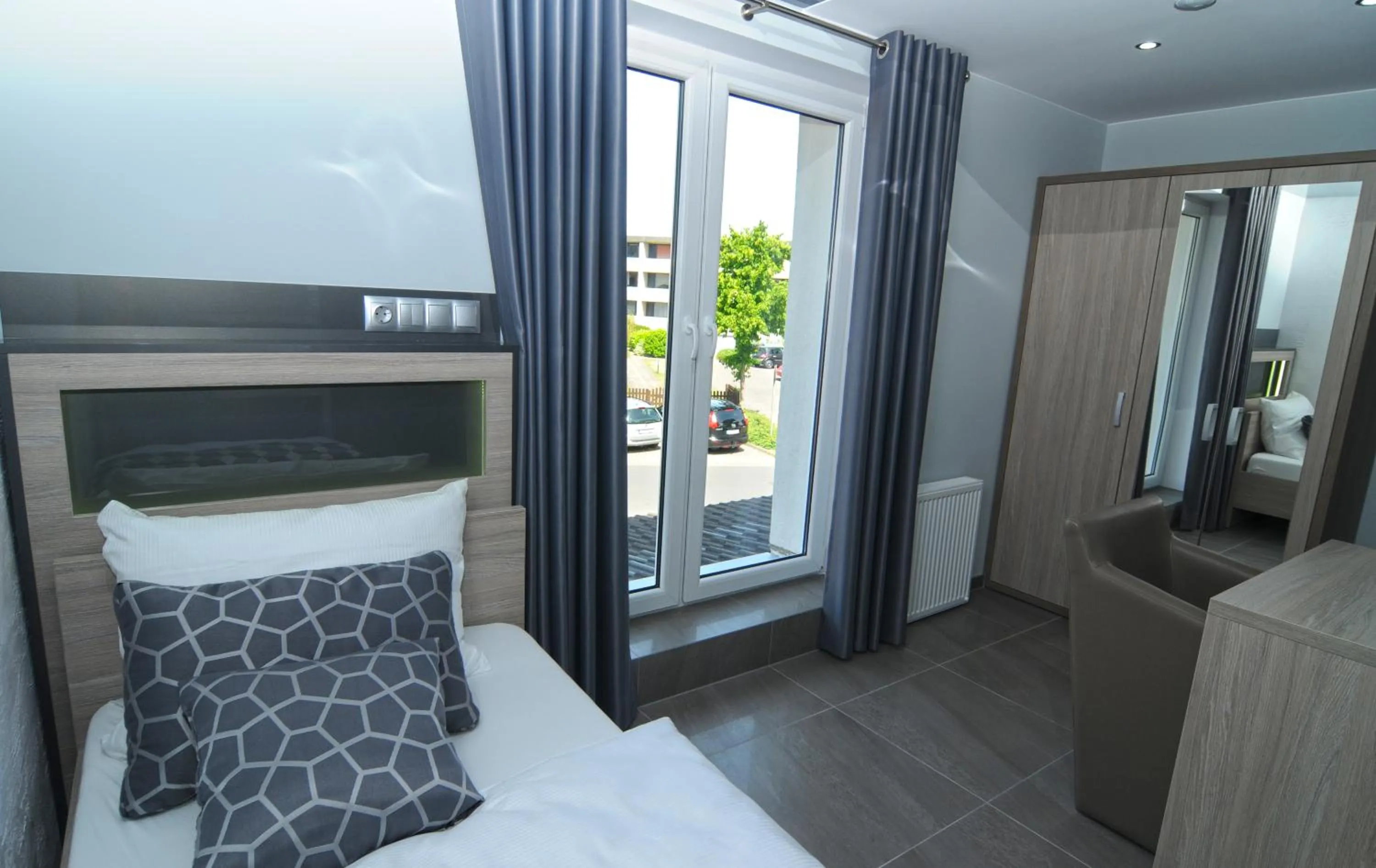 Photo of the whole room, Bed in Nanis Hotel & Appartements