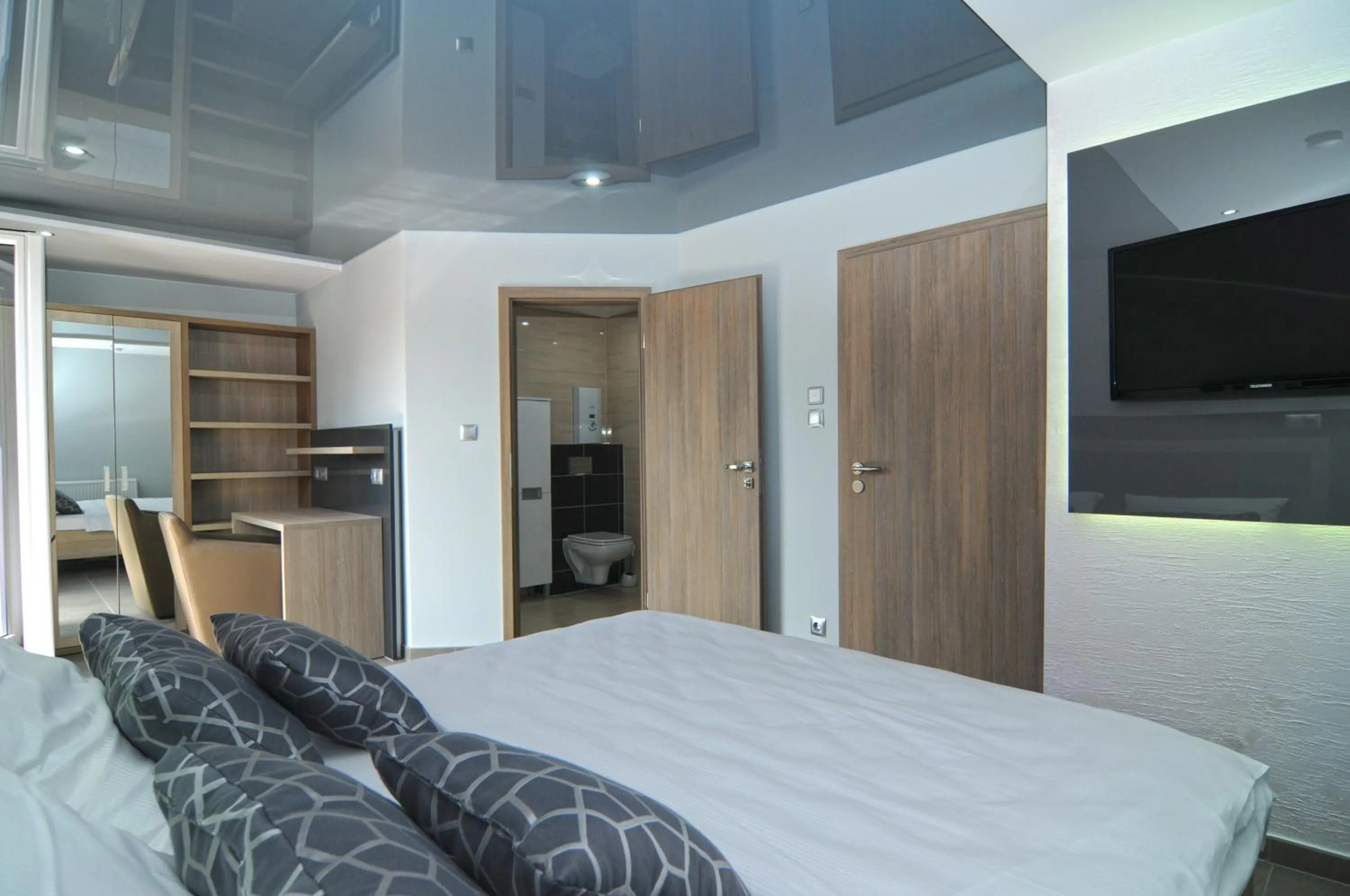 Decorative detail, Bed in Nanis Hotel & Appartements