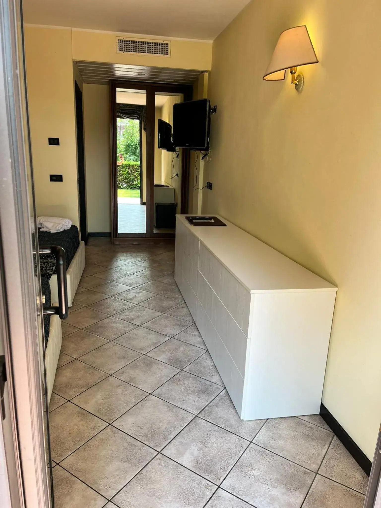 Quadruple Room with Two Double Beds - Ground Floor in Yachting Hotel Mistral Quadruple Room with Two Double Beds - Ground Floor in Yachting Hotel Mistral