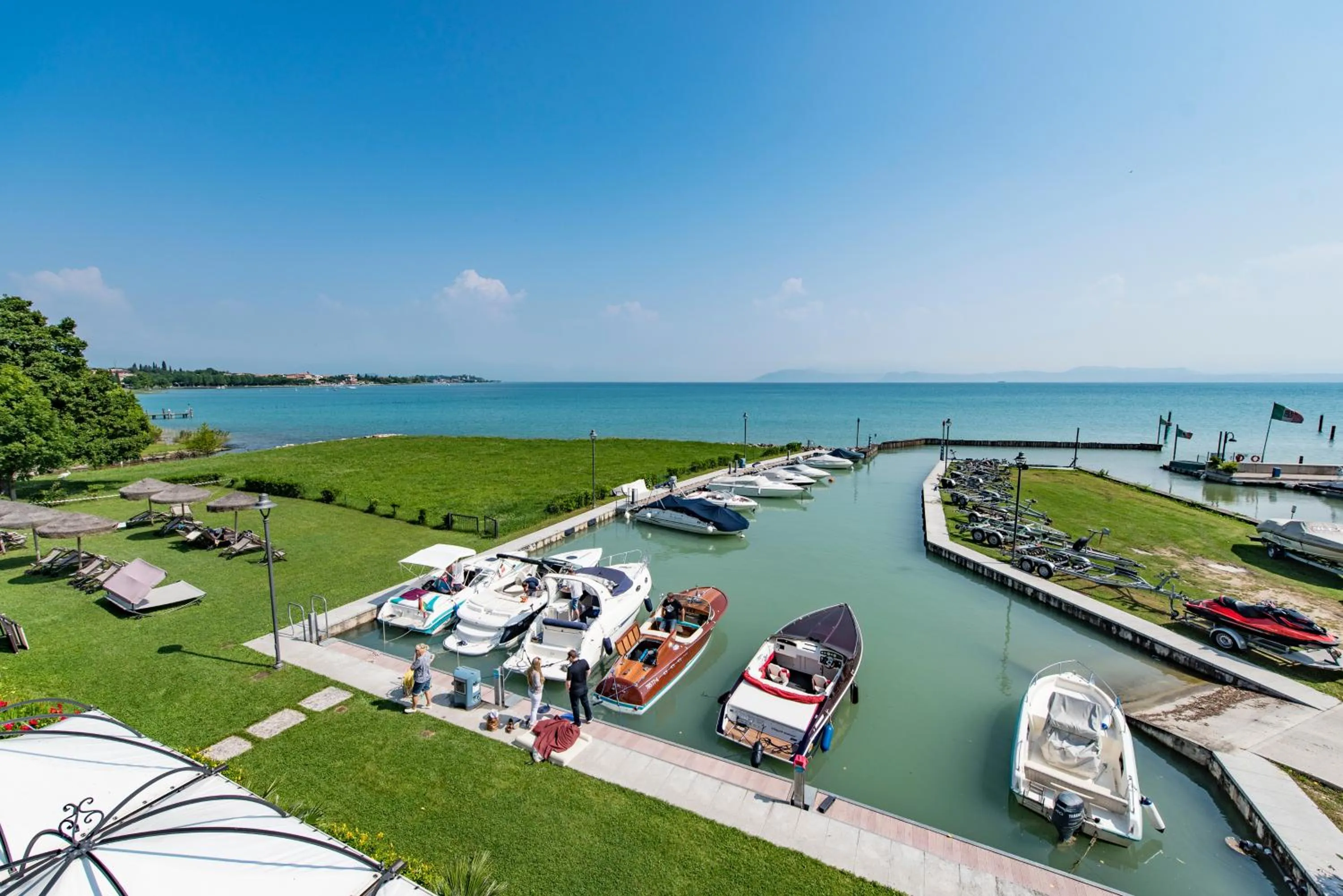 Yachting Hotel Mistral