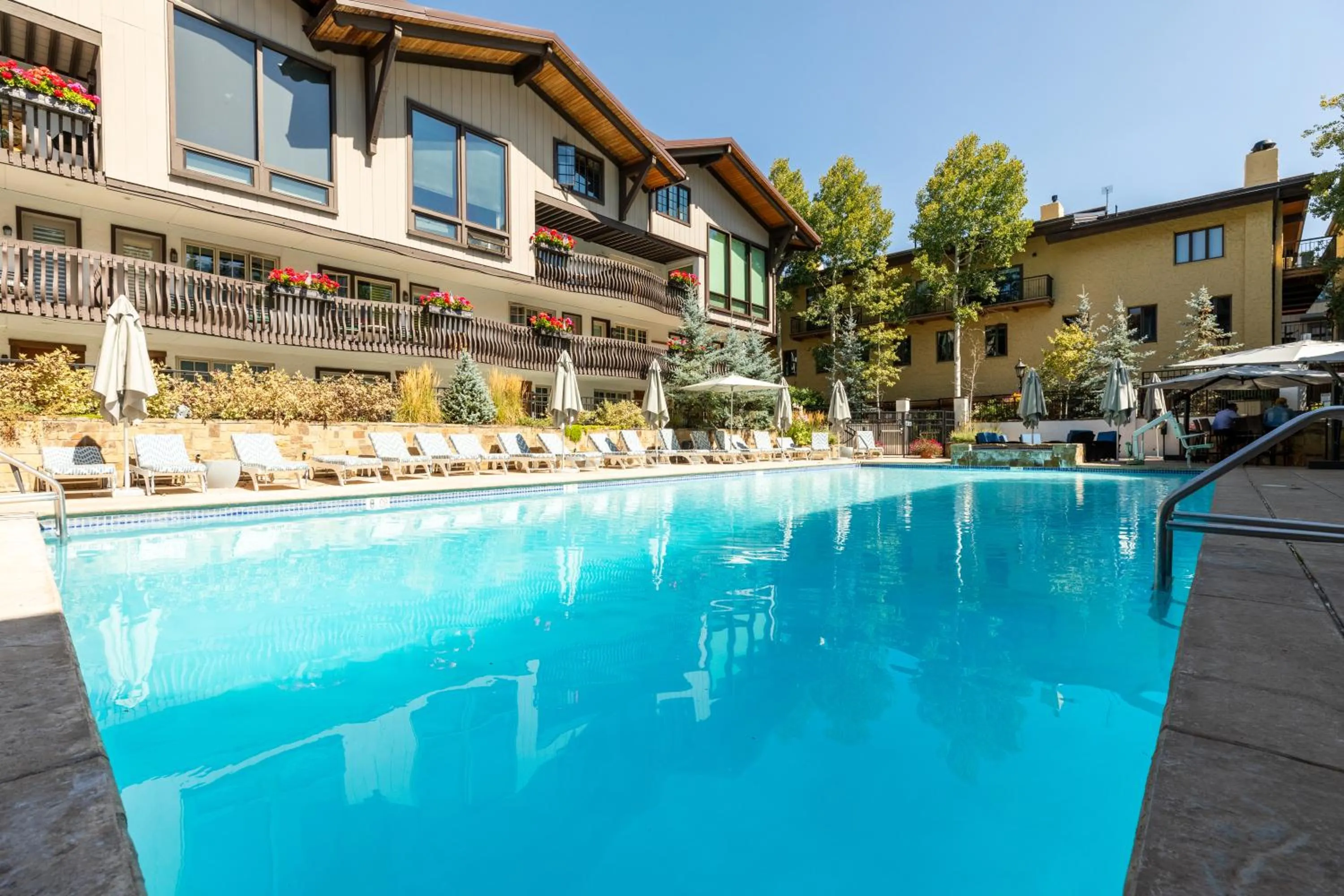 Swimming pool in Lodge at Vail Condominiums
