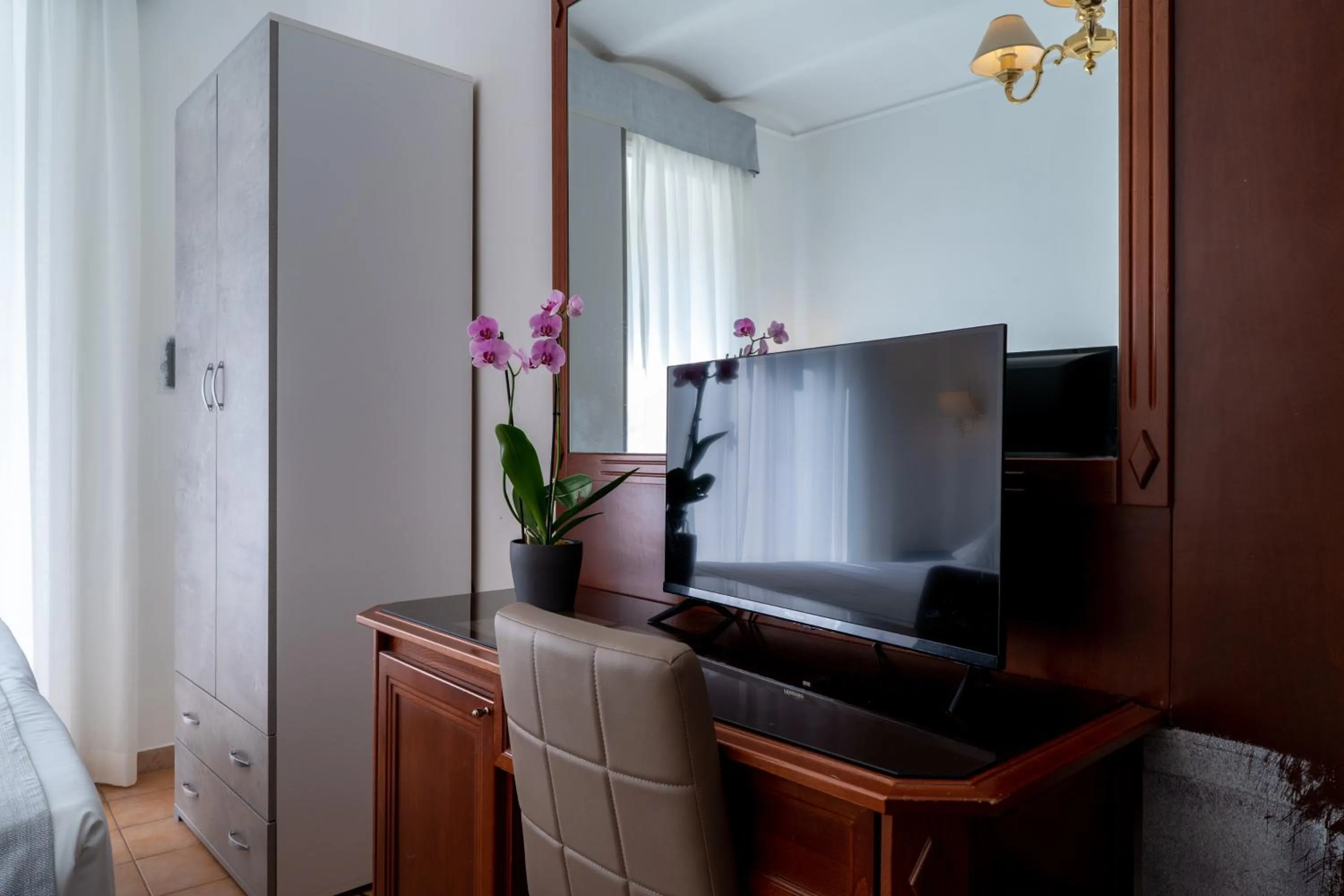 TV and multimedia in Hotel Gabriella