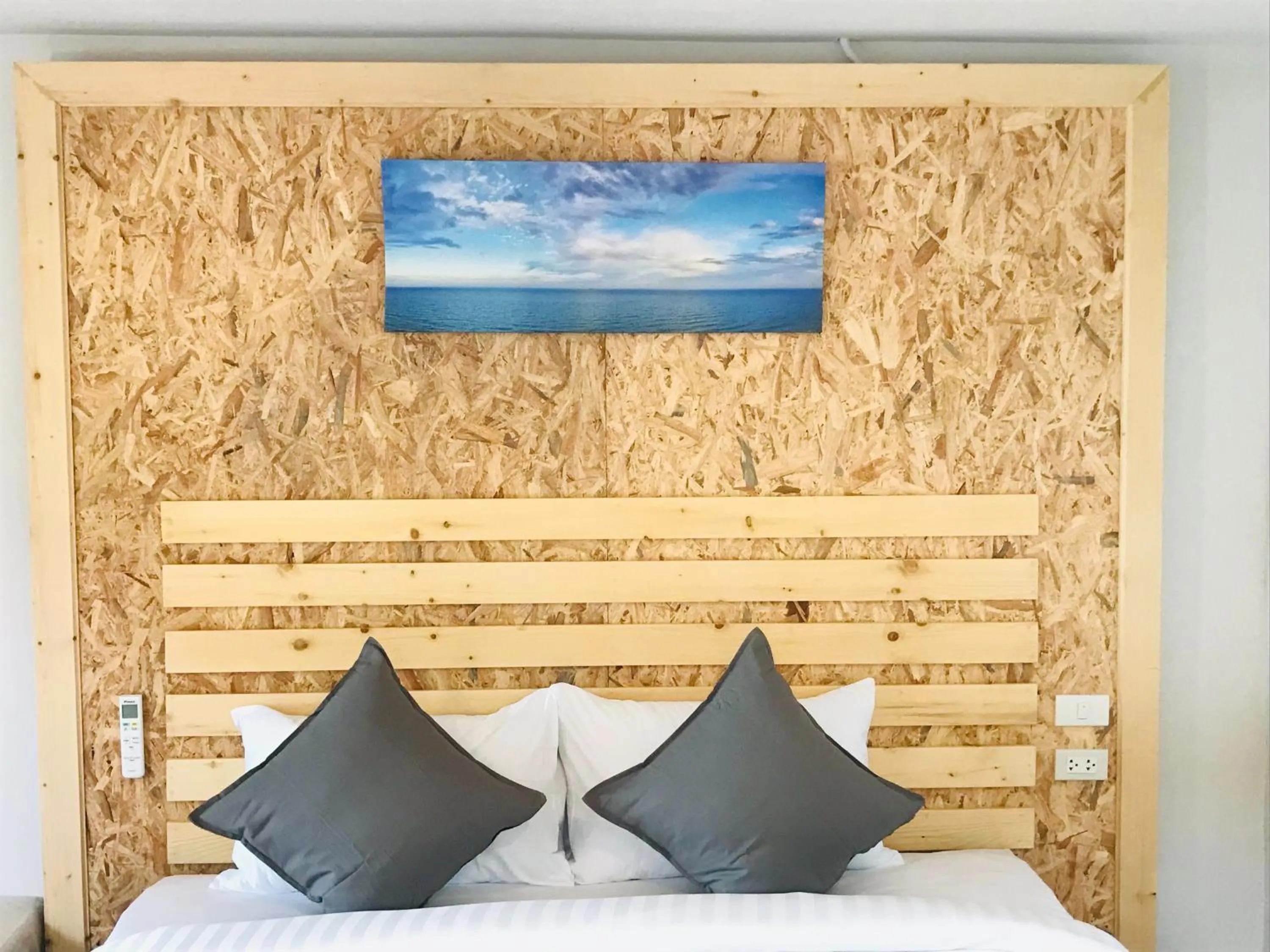 Bed in Lipe Garden Beach Resort