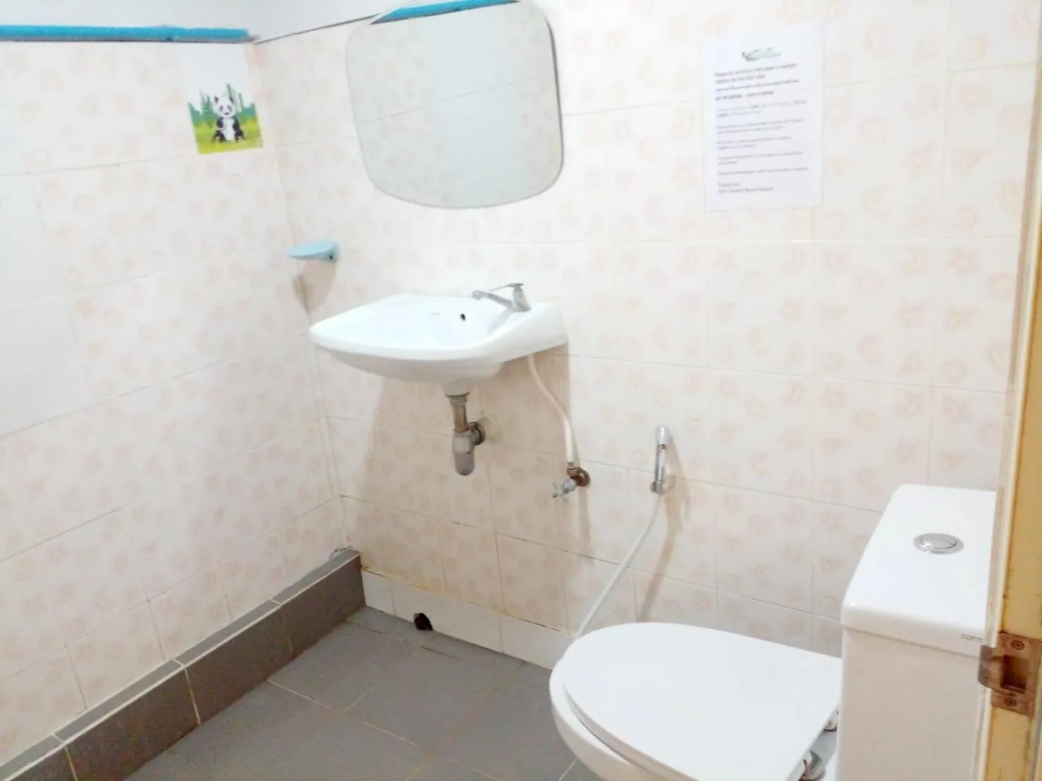 Bathroom in Lipe Garden Beach Resort