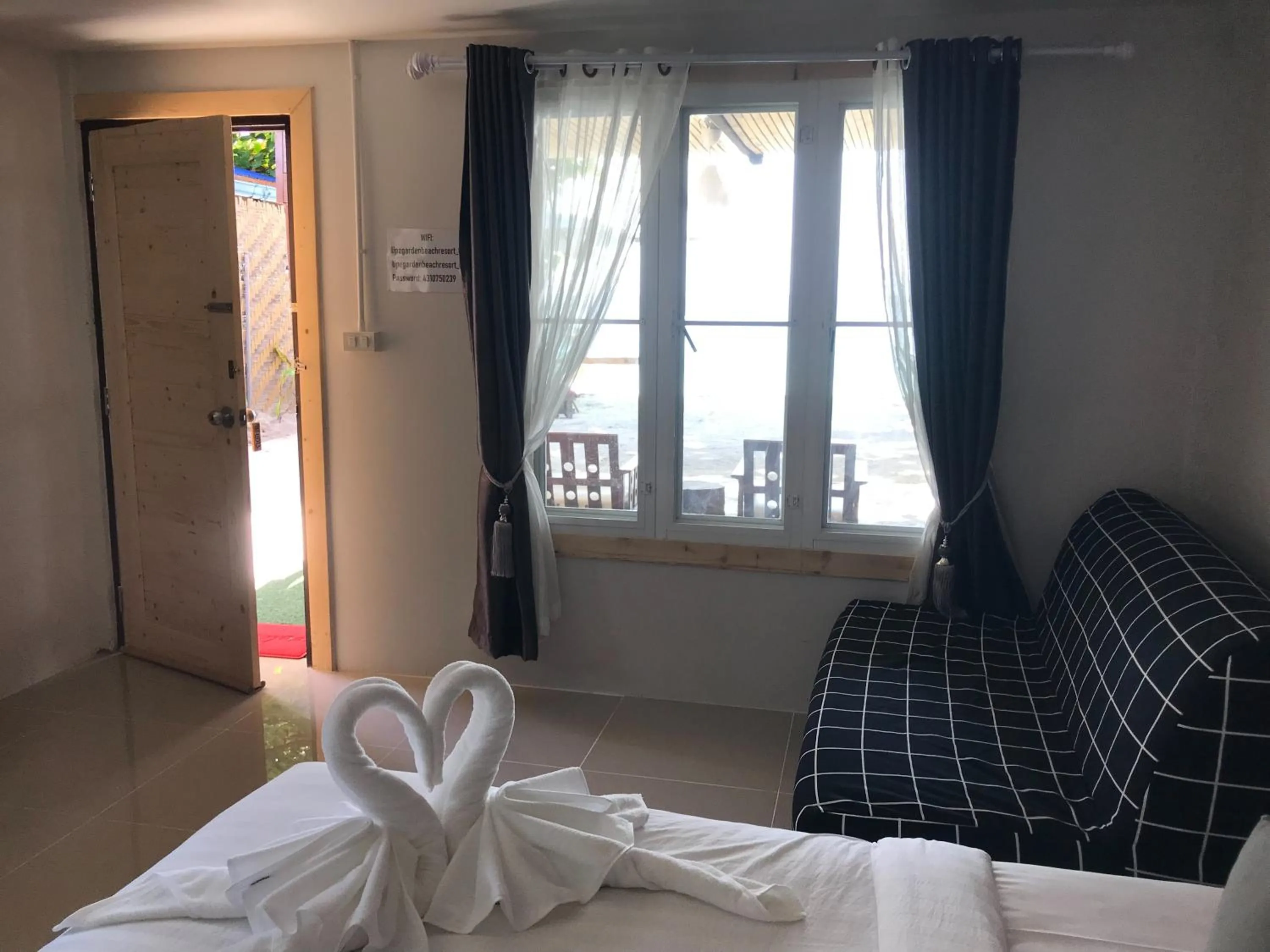 Sea view, Bed in Lipe Garden Beach Resort