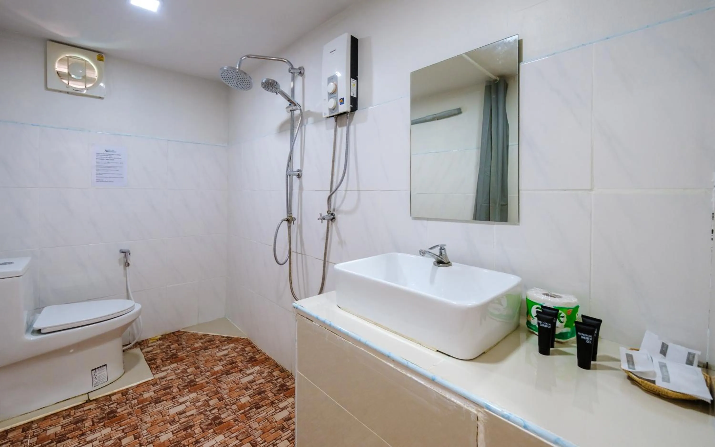 Shower in Lipe Garden Beach Resort