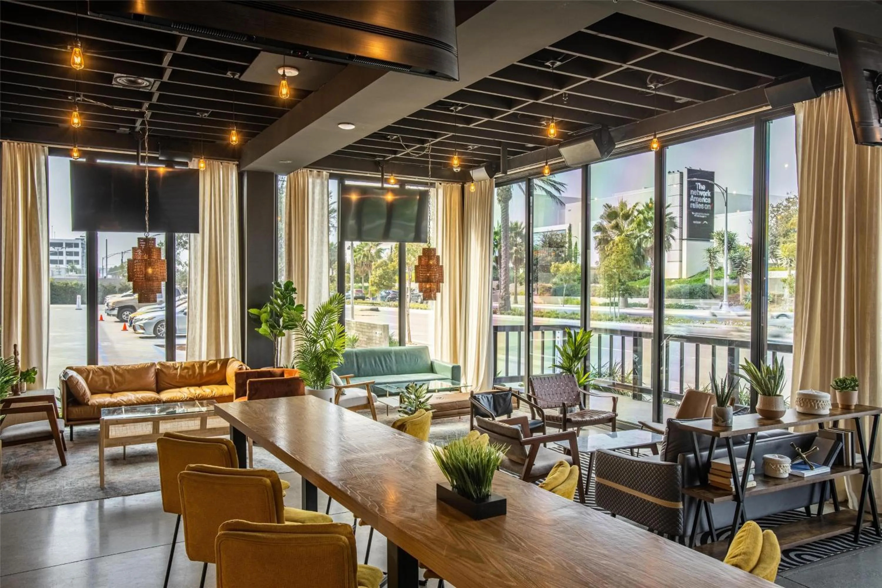 Lounge or bar in The Lum Hotel Los Angeles Stadium District