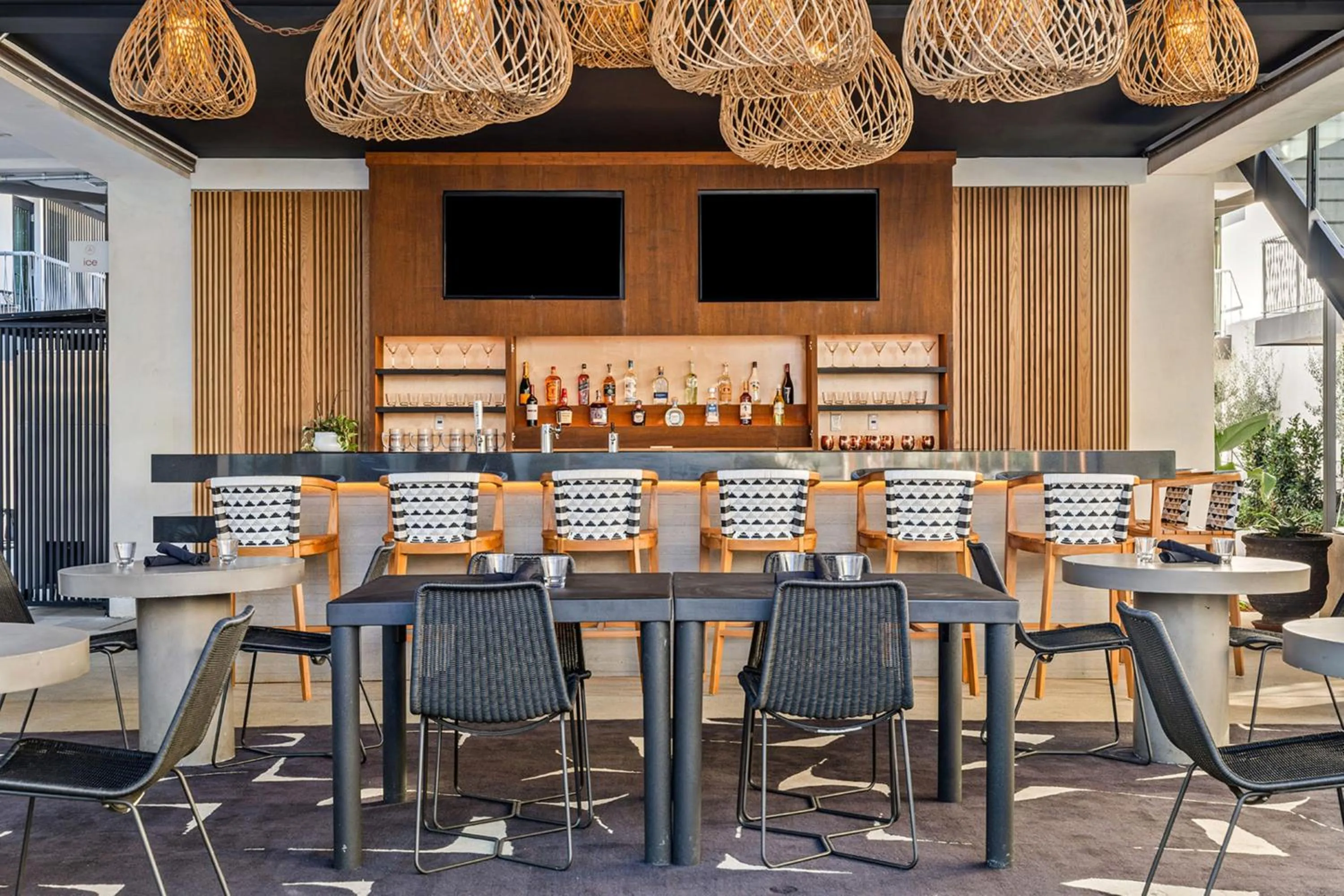Lounge or bar in The Lum Hotel Los Angeles Stadium District