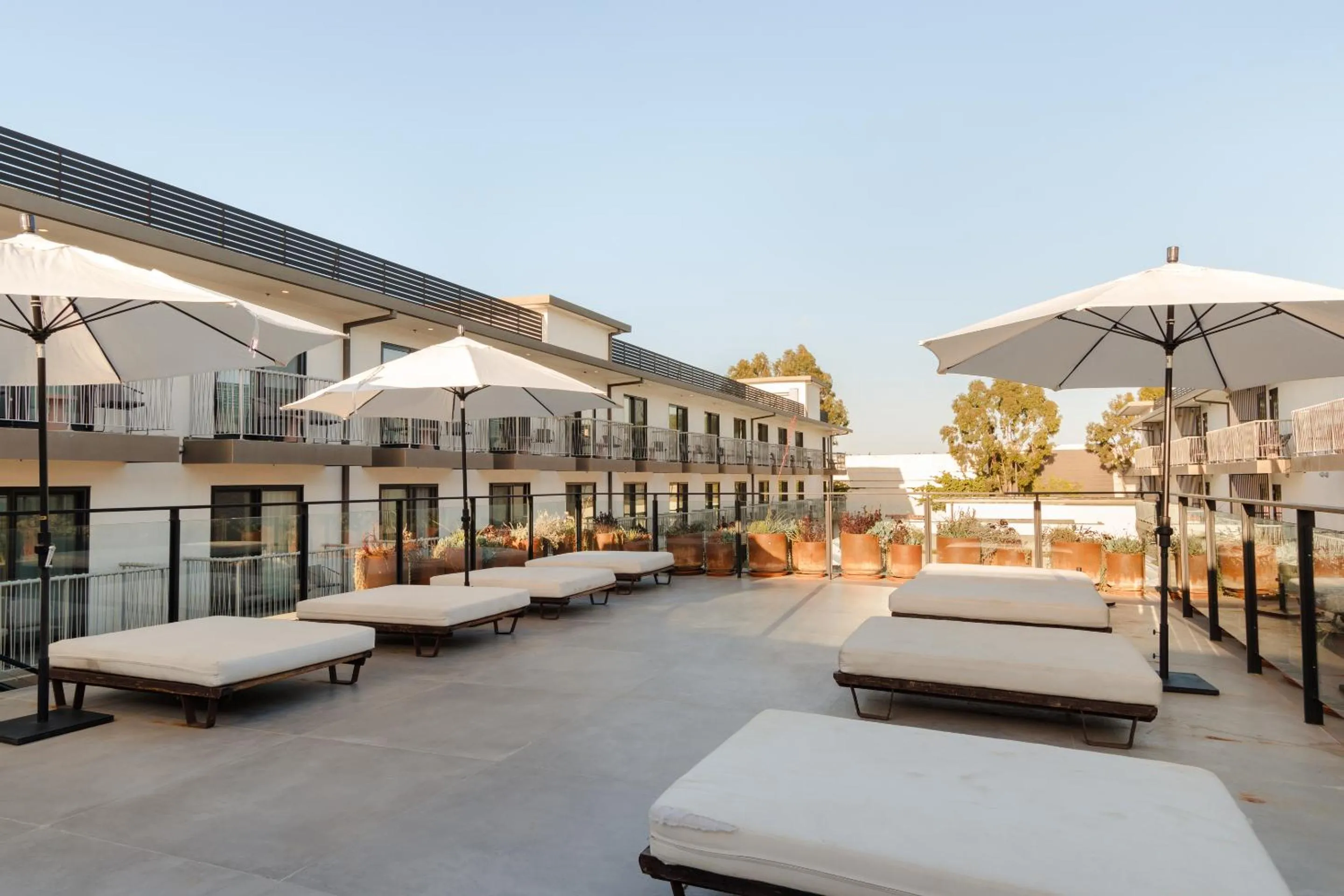 Balcony/Terrace in The Lum Hotel Los Angeles Stadium District