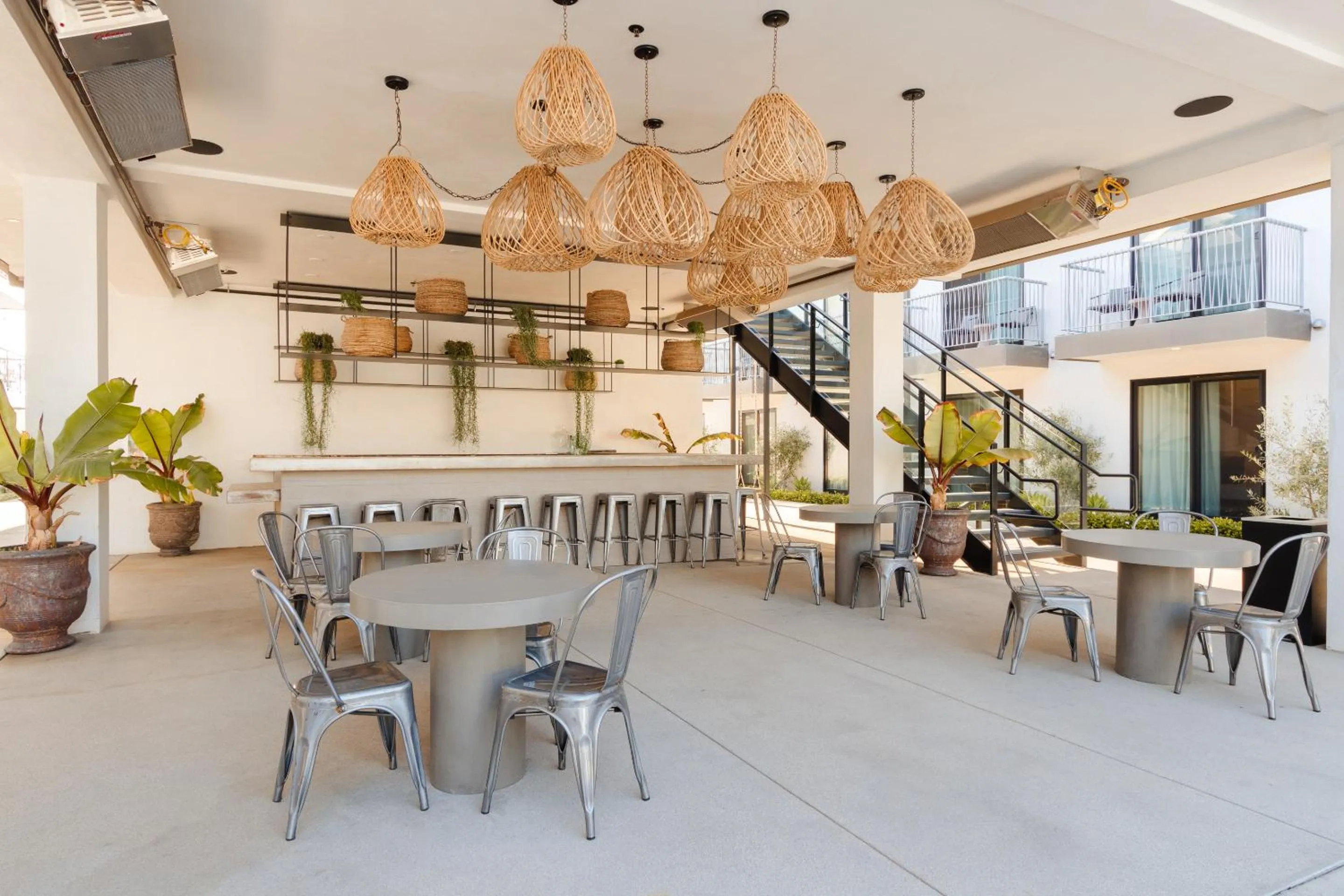 Property building in The Lum Hotel Los Angeles Stadium District