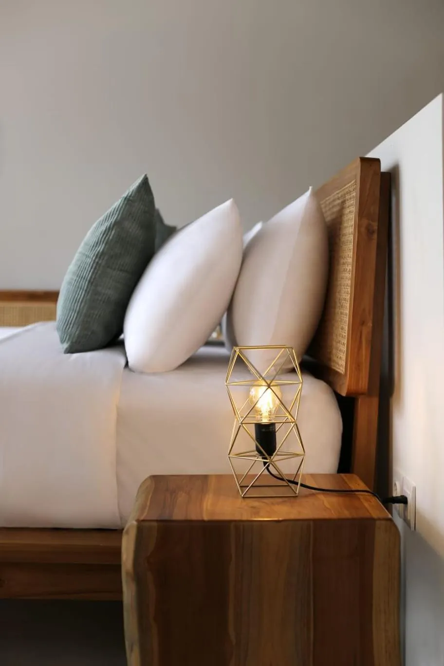 Bed in Adults-Only Luxury Studio Private Pool & Free Gym