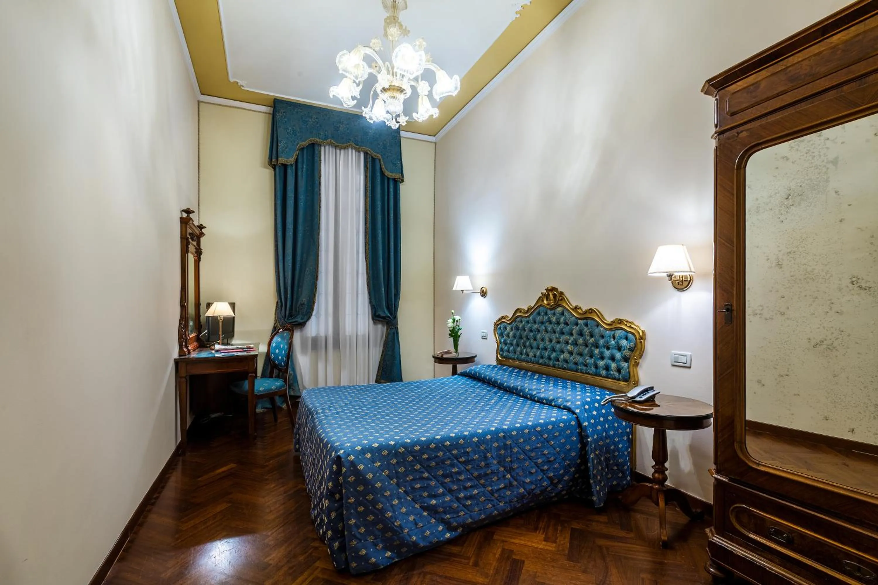 Bed in Locanda Sant'Agostin