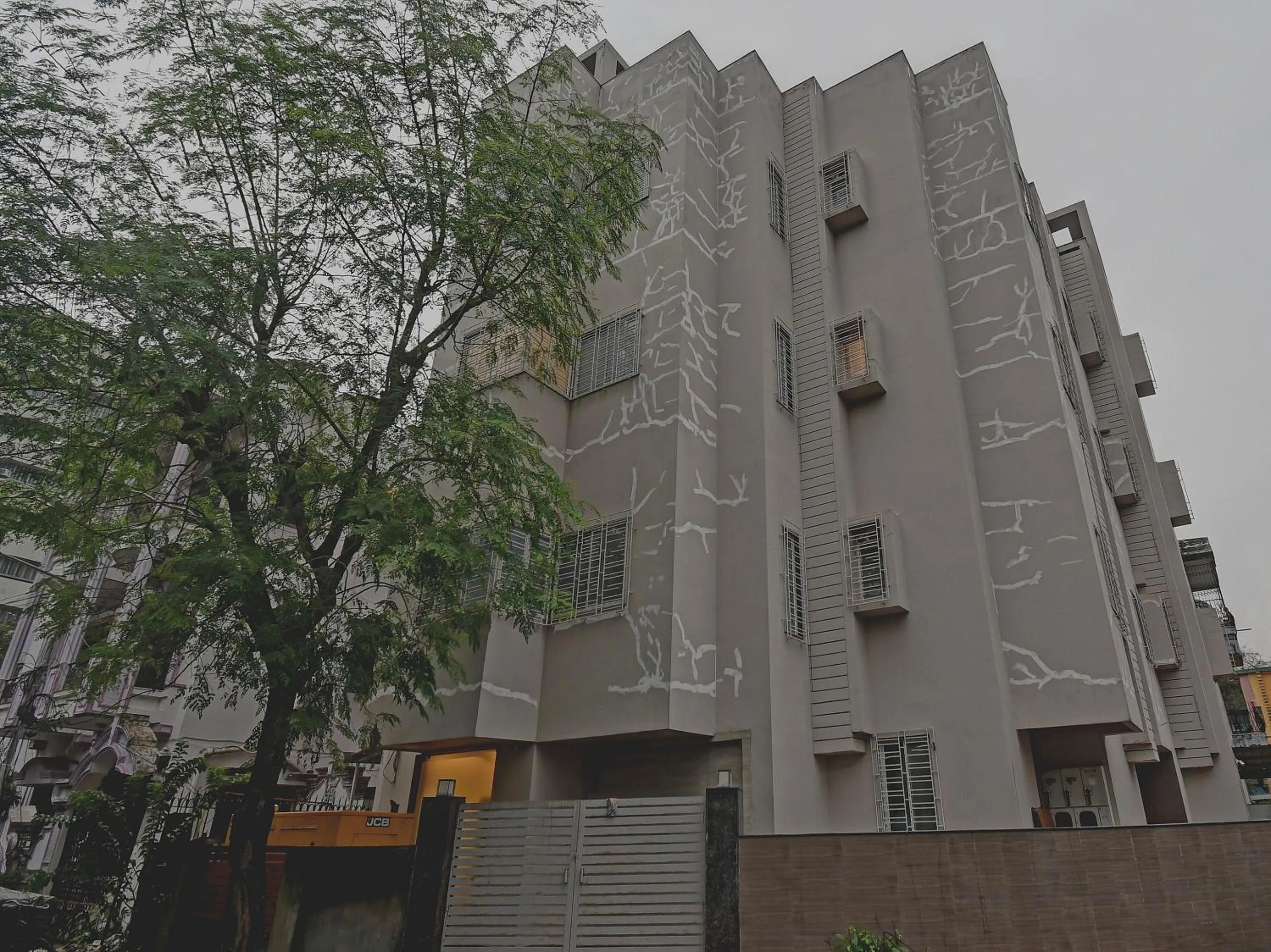 Facade/entrance in Super Townhouse Hotel All In One Near City Centre Salt Lake