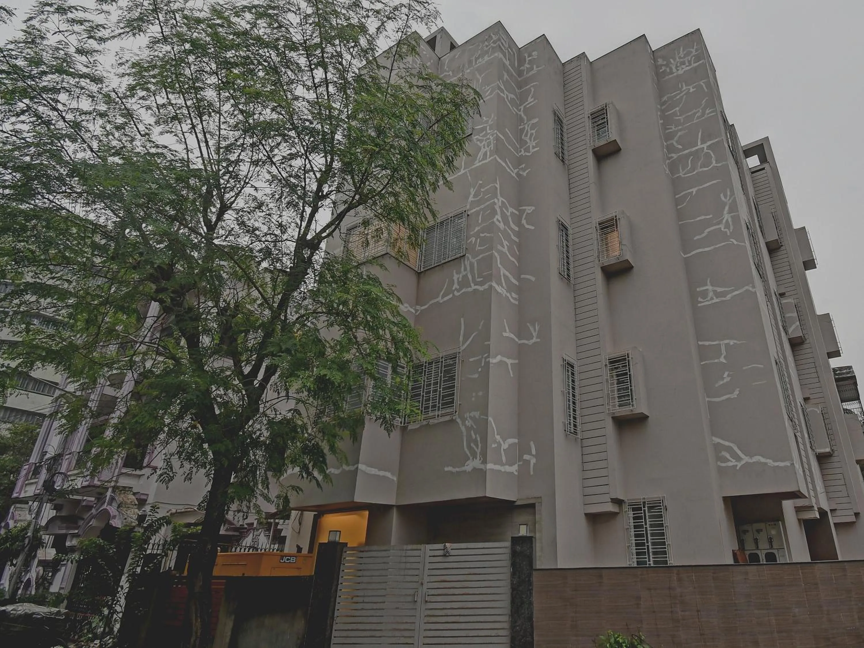 Facade/entrance in Super Townhouse Hotel All In One Near City Centre Salt Lake