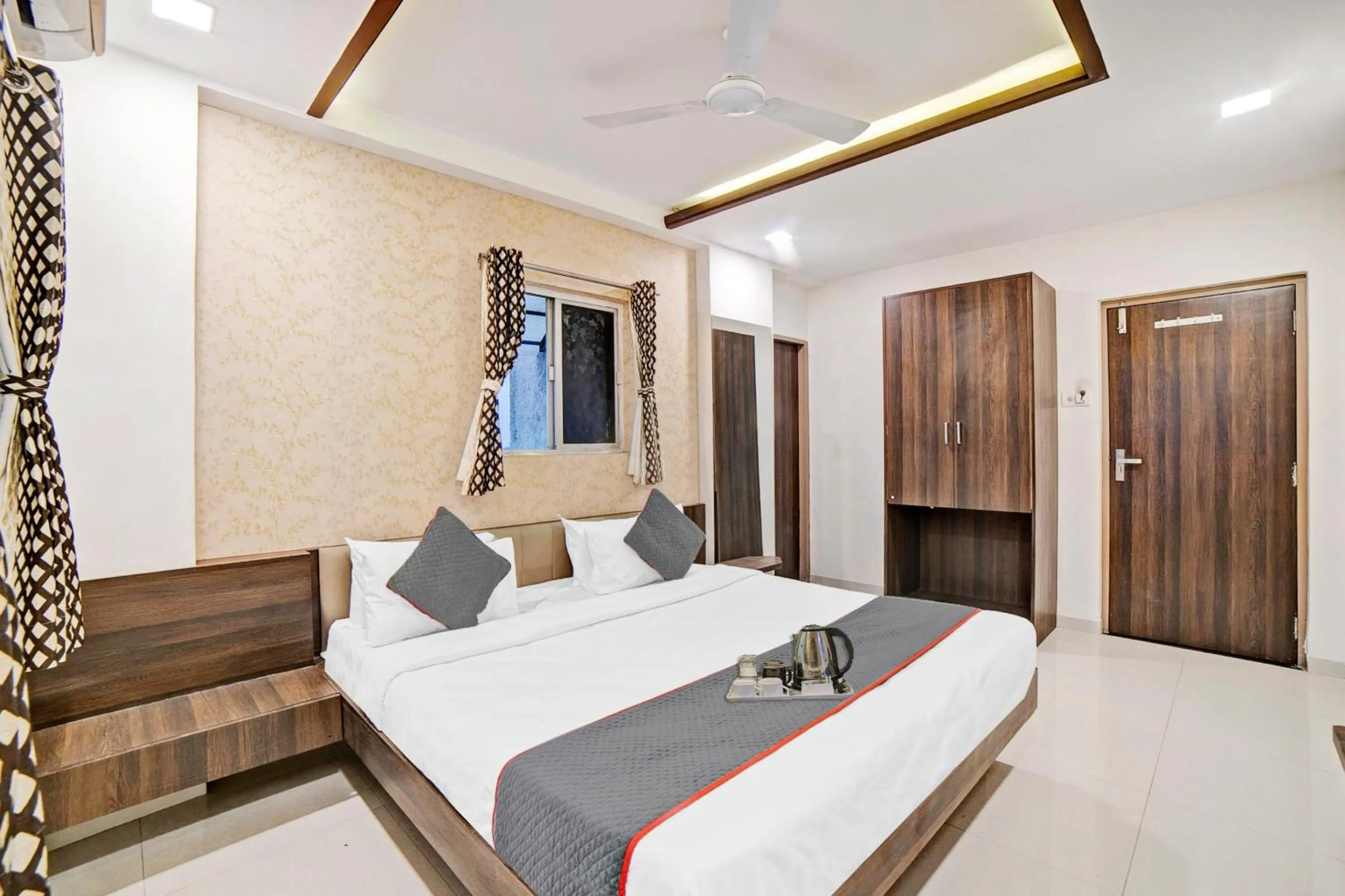 Bedroom, Bed in Super Townhouse Tulip