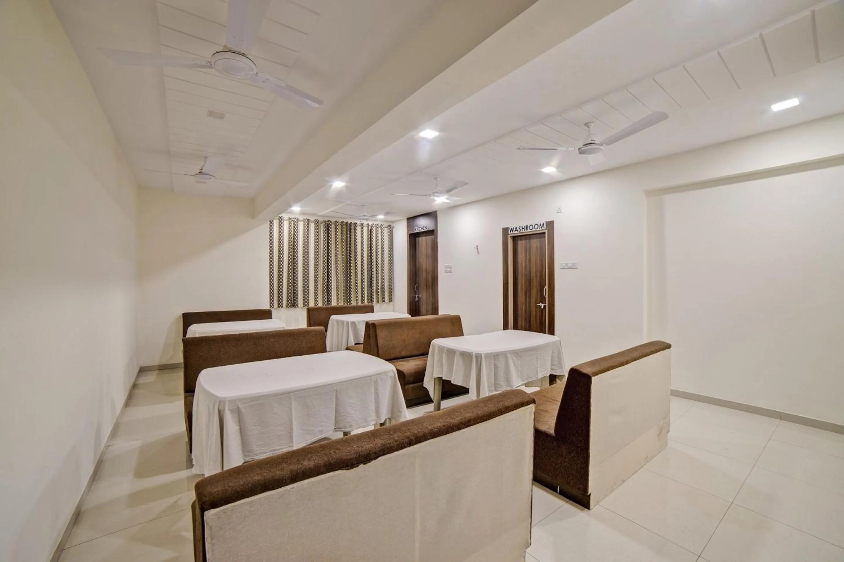 Other in Super Townhouse Tulip