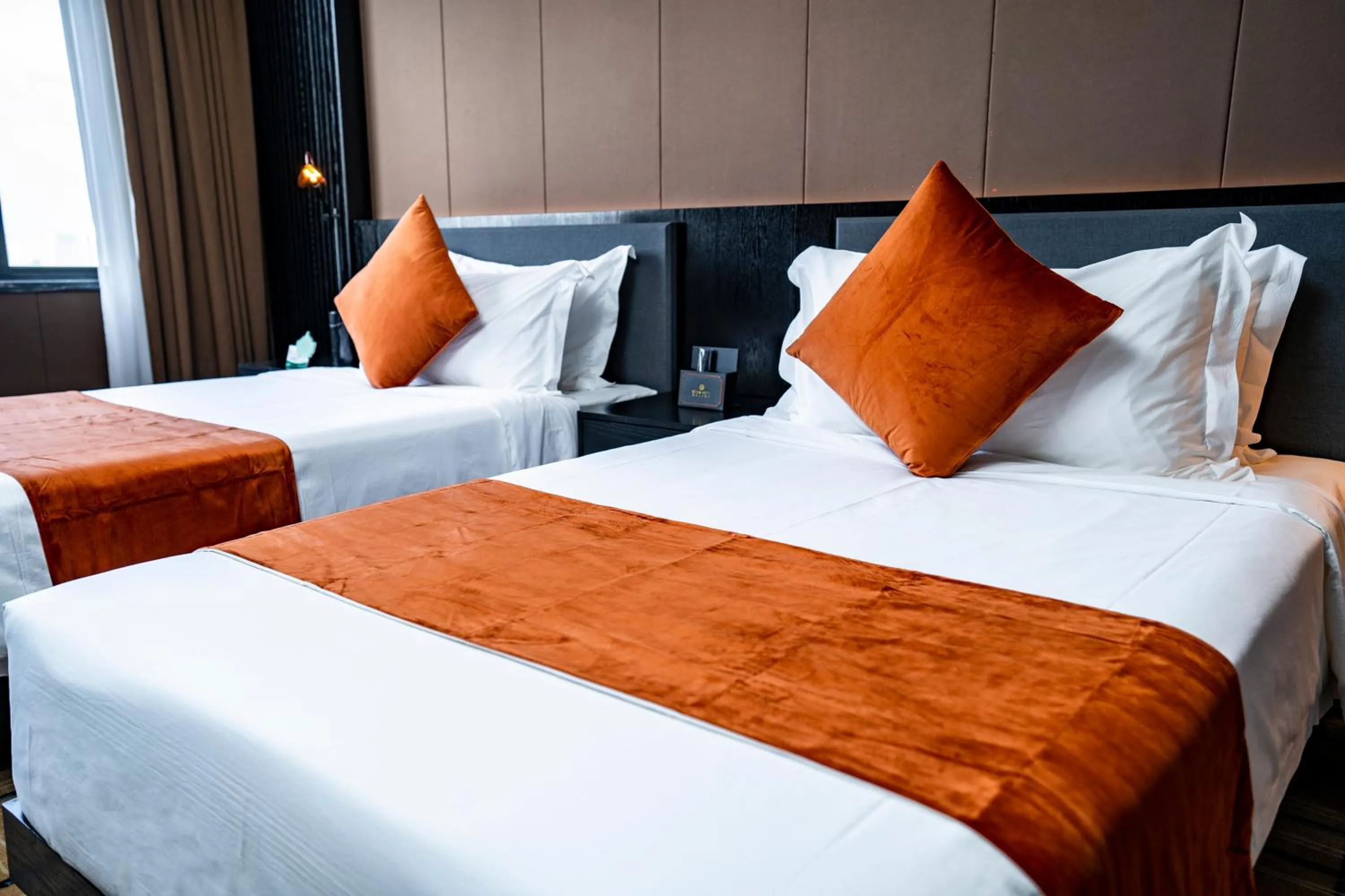 Bedroom, Bed in OCEAN HOTEL