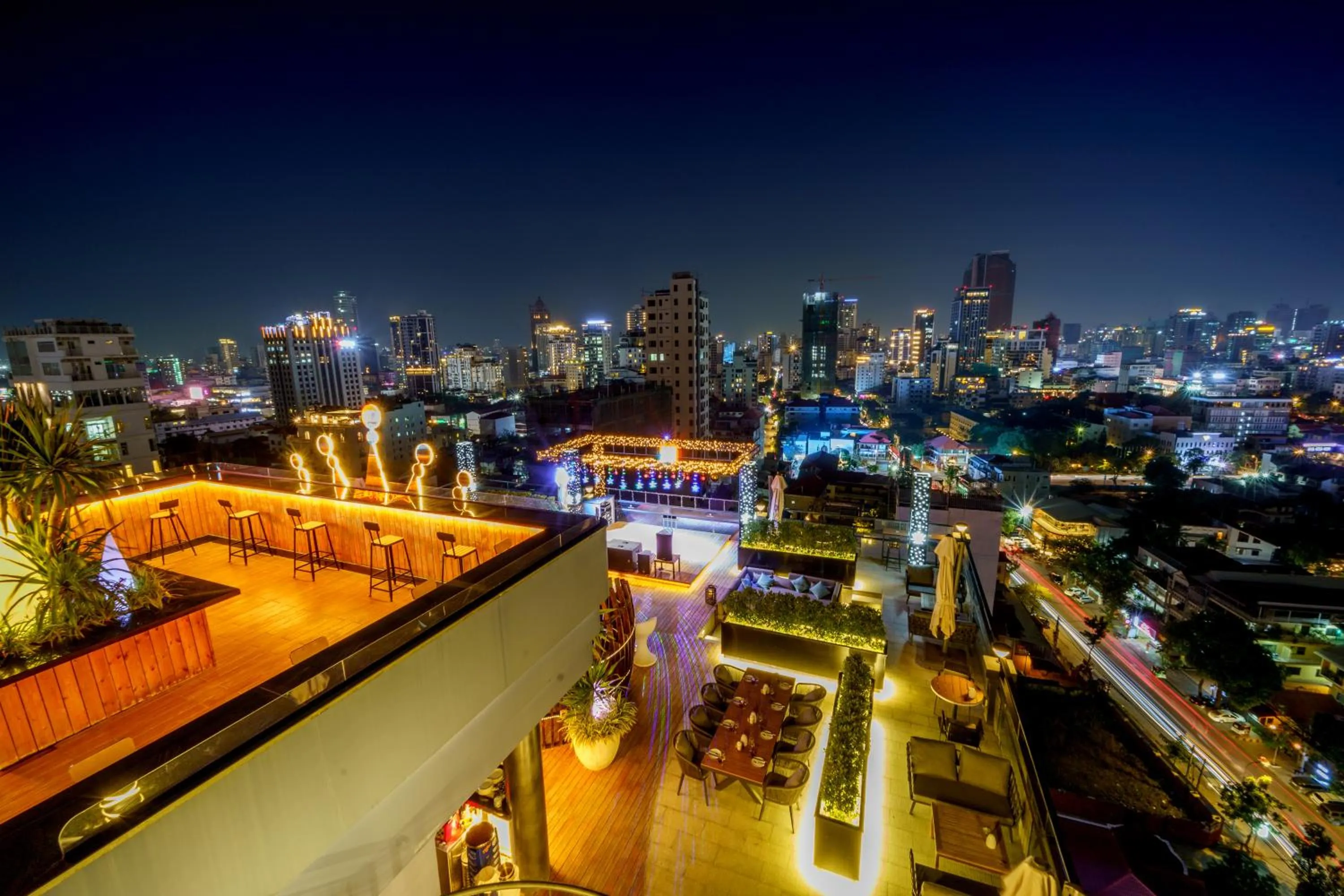 Restaurant/places to eat in OCEAN HOTEL