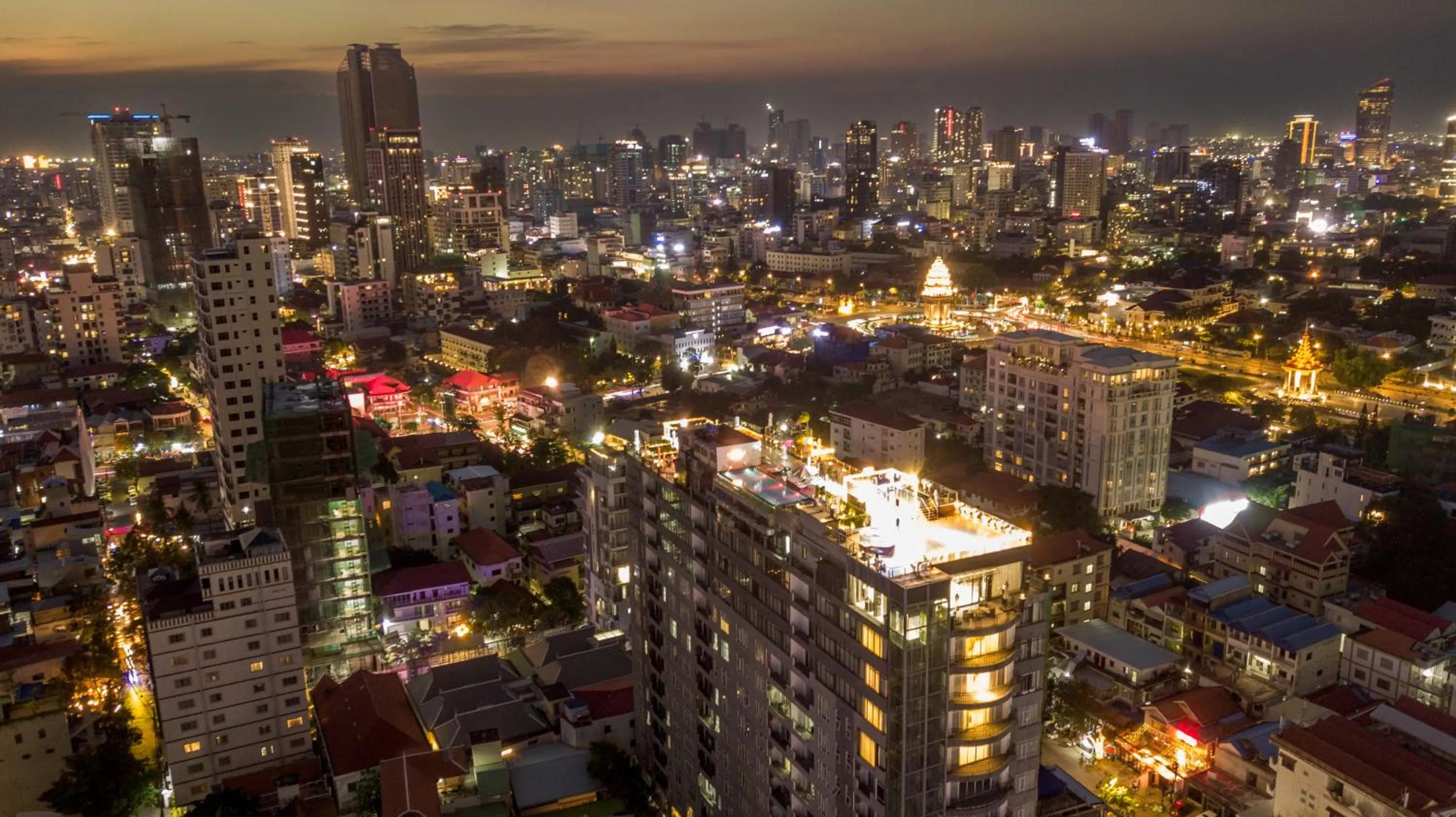 Property building in OCEAN HOTEL