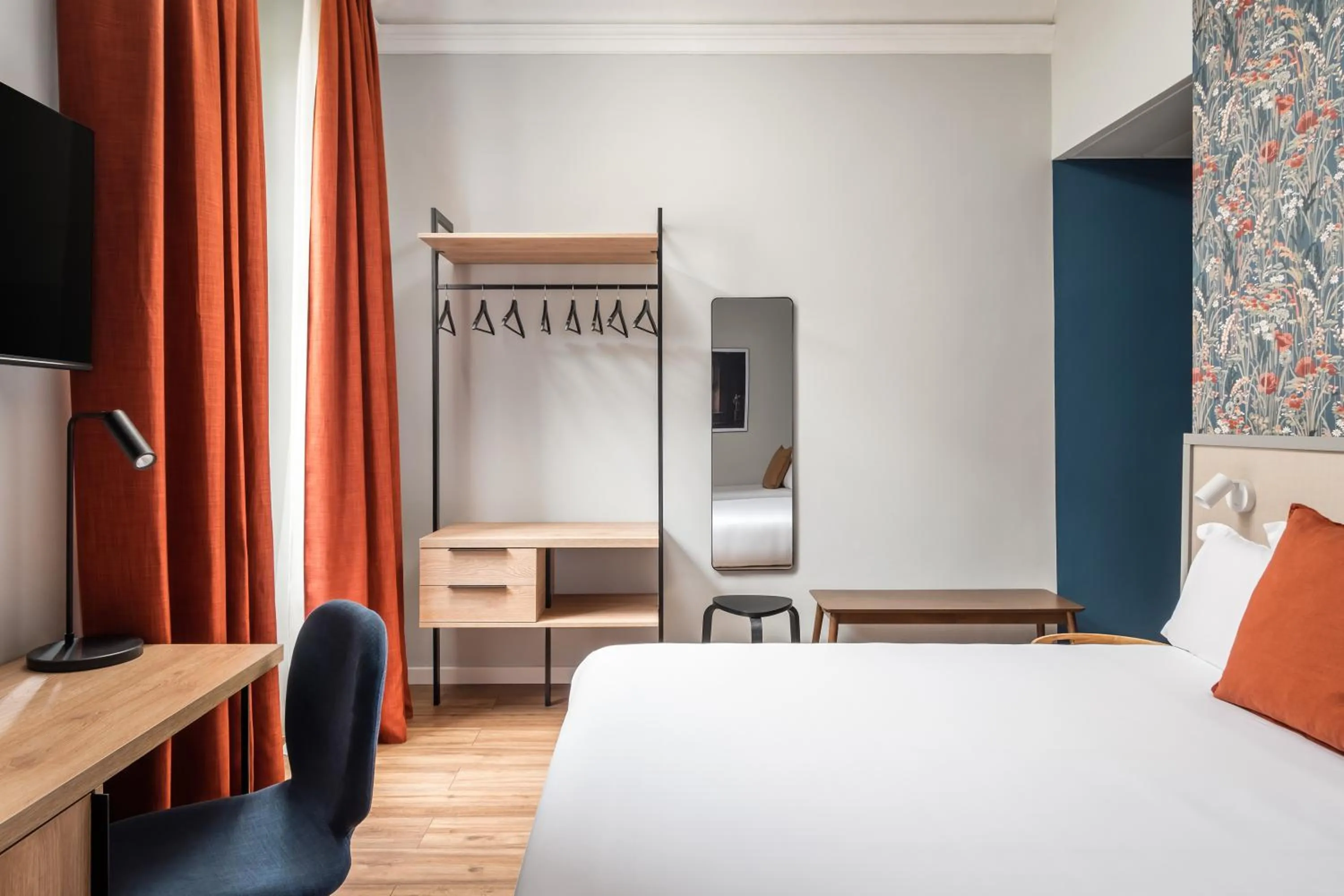 Bed in BYPILLOW Goldoni