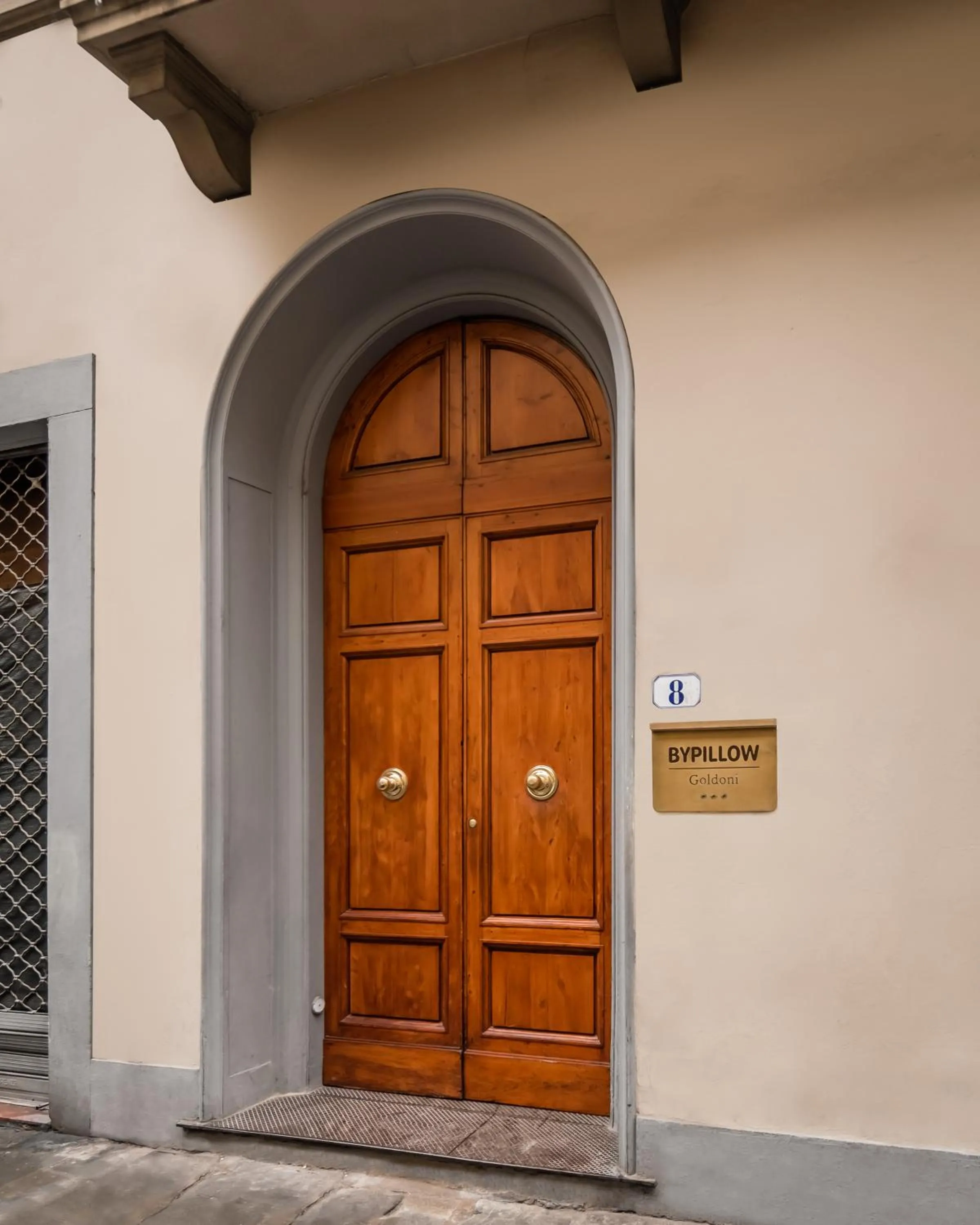 Facade/entrance in BYPILLOW Goldoni