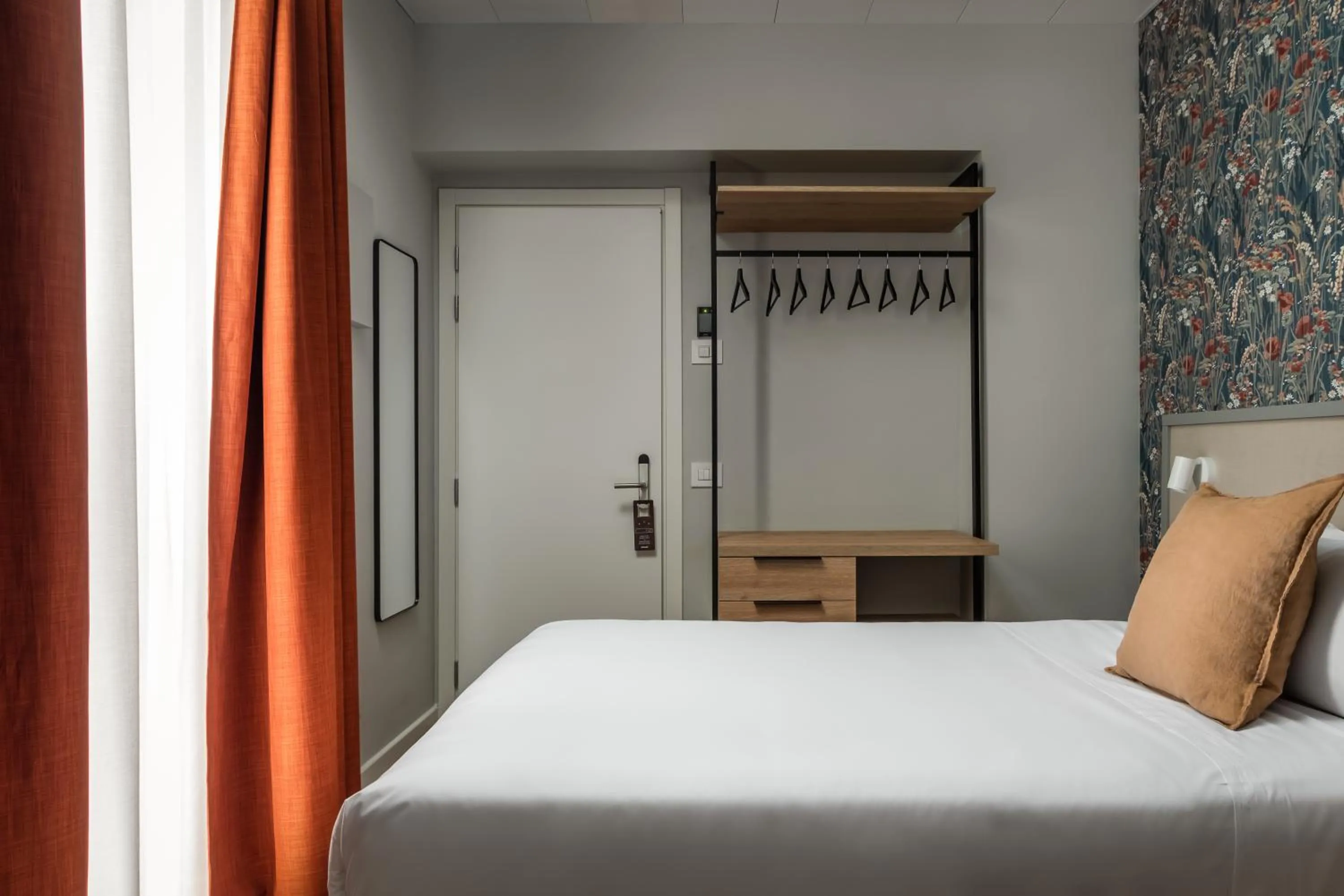 Bed in BYPILLOW Goldoni