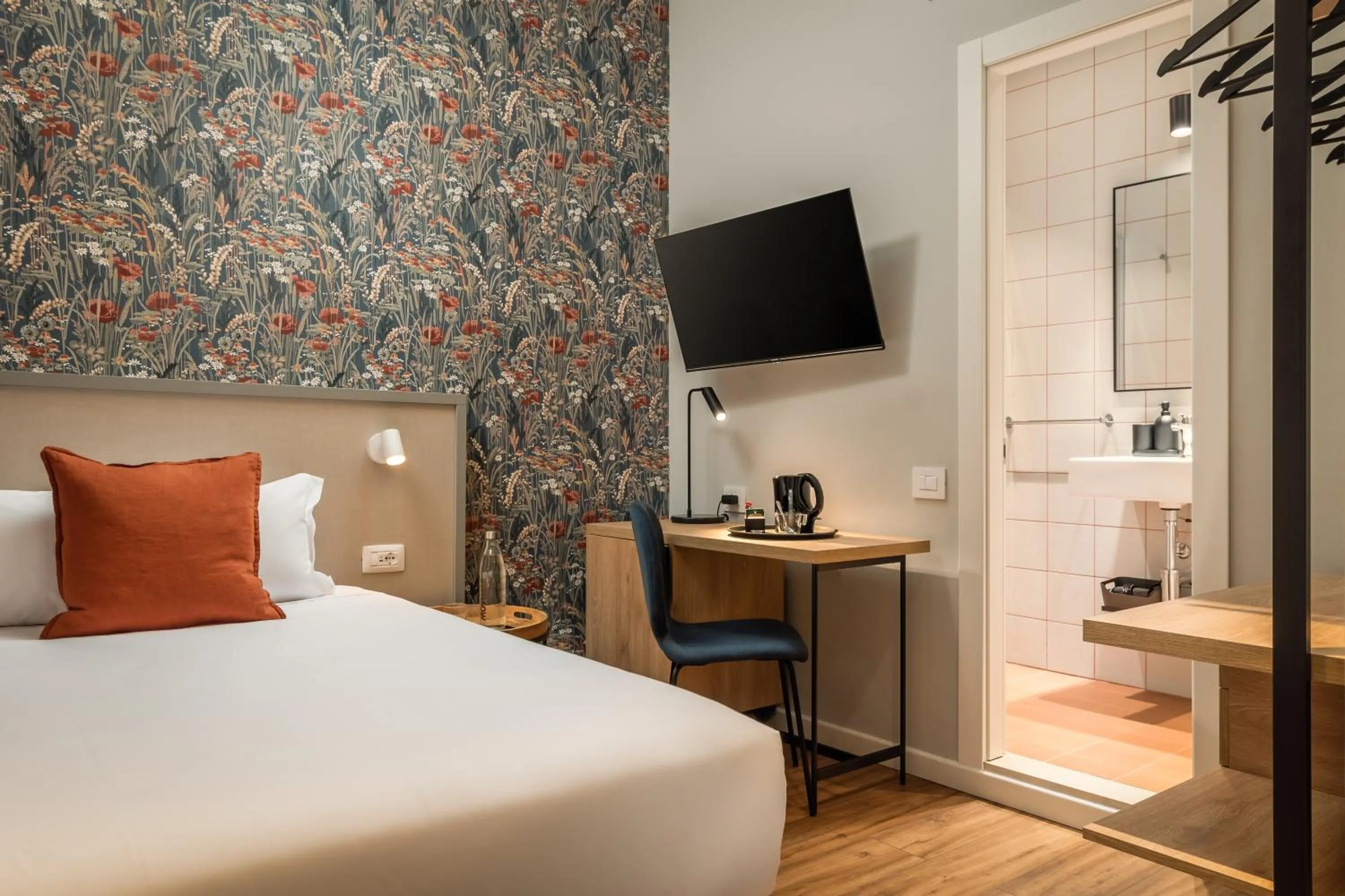 Bed in BYPILLOW Goldoni