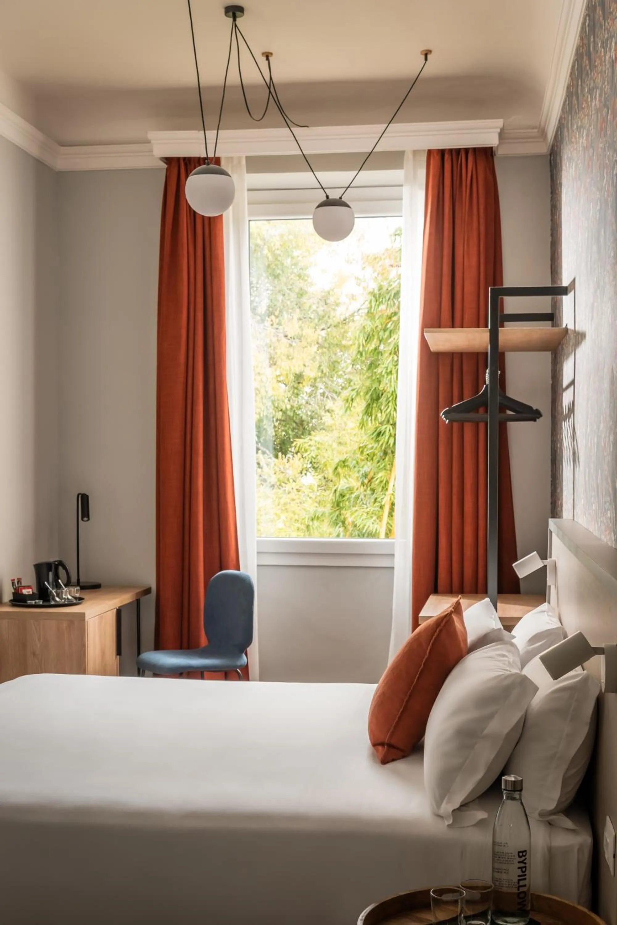 Bed in BYPILLOW Goldoni