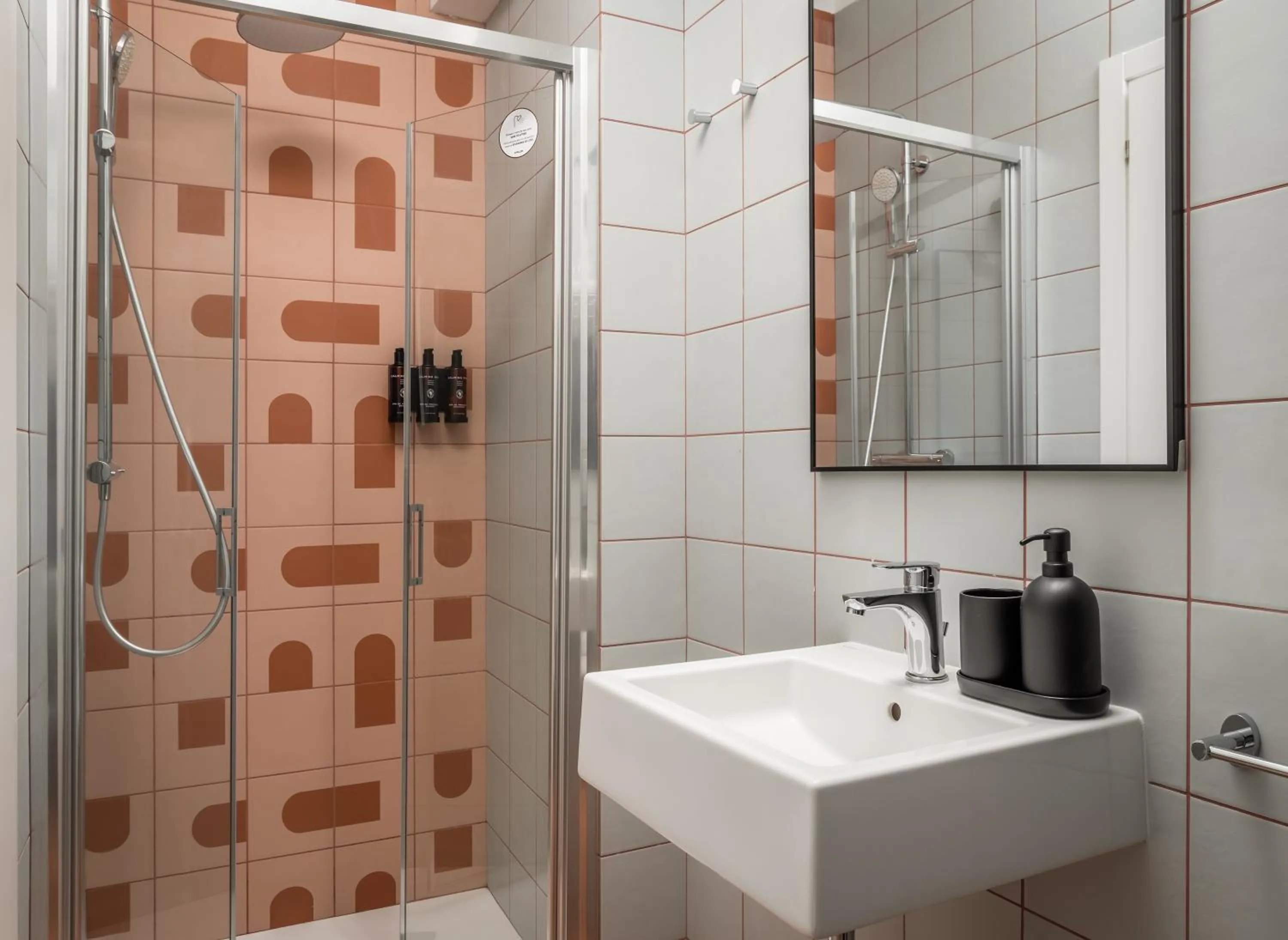 Shower in BYPILLOW Goldoni