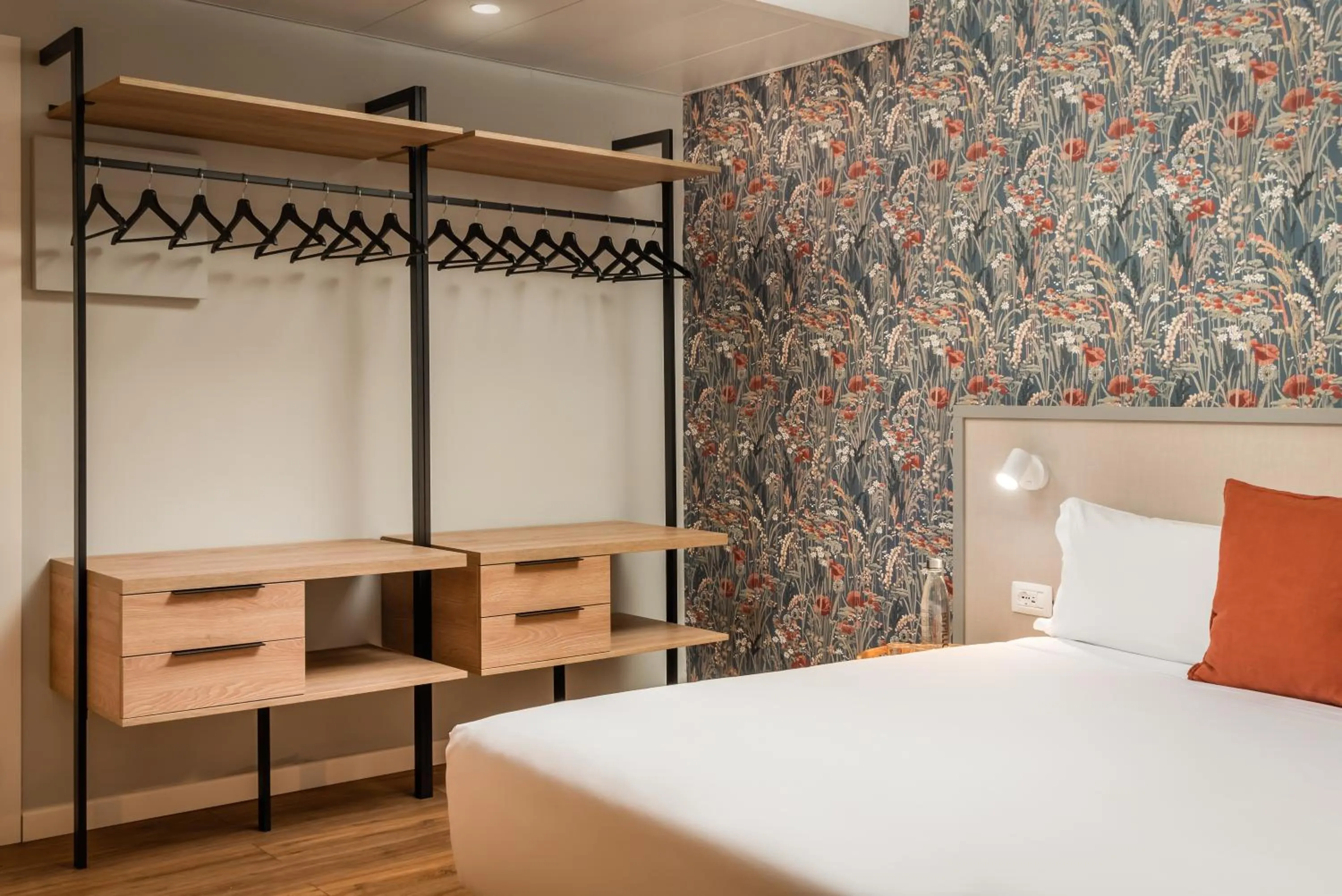 Bed in BYPILLOW Goldoni