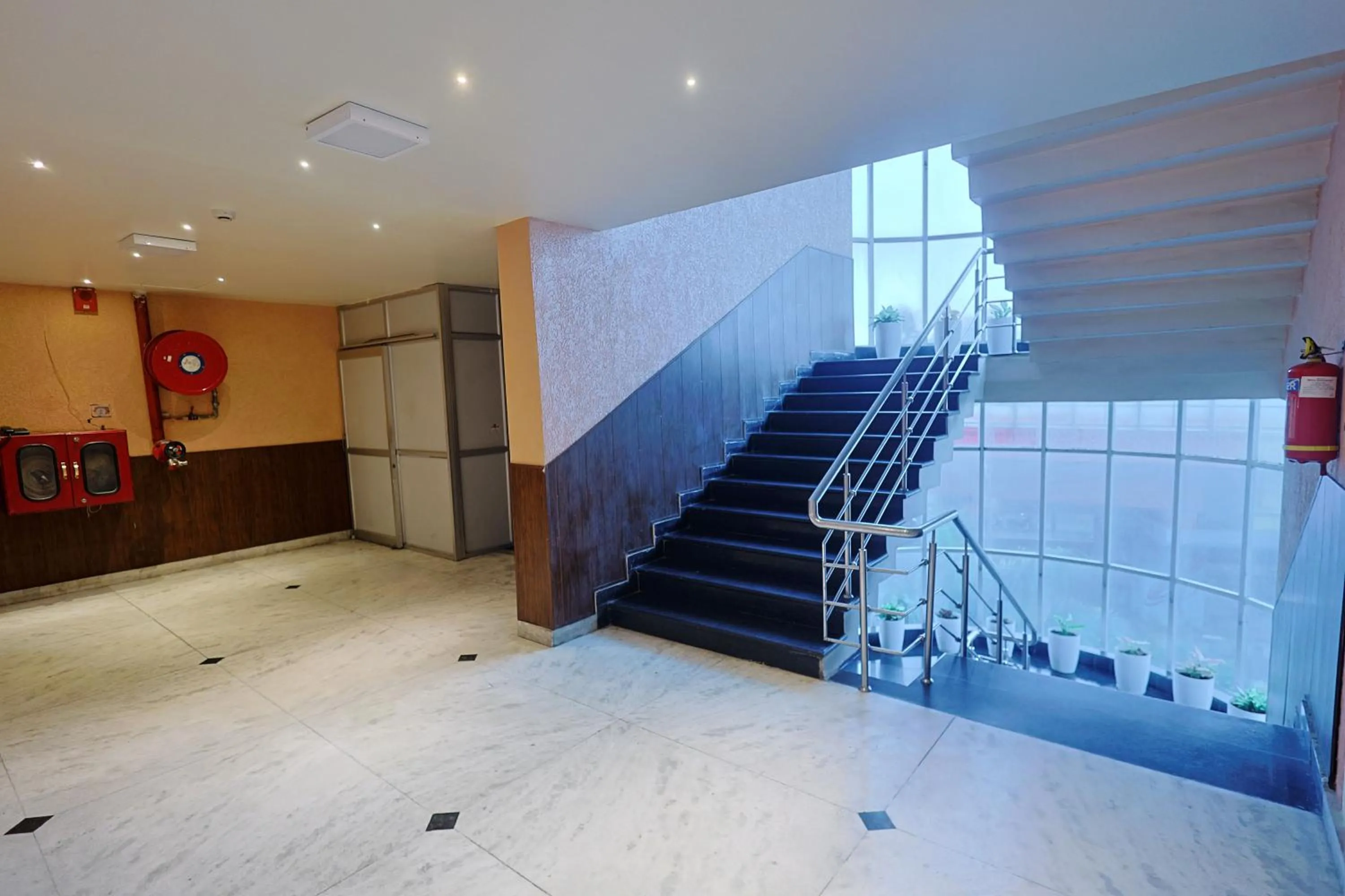 Hotel The Leaf - Gomti Nagar Lucknow