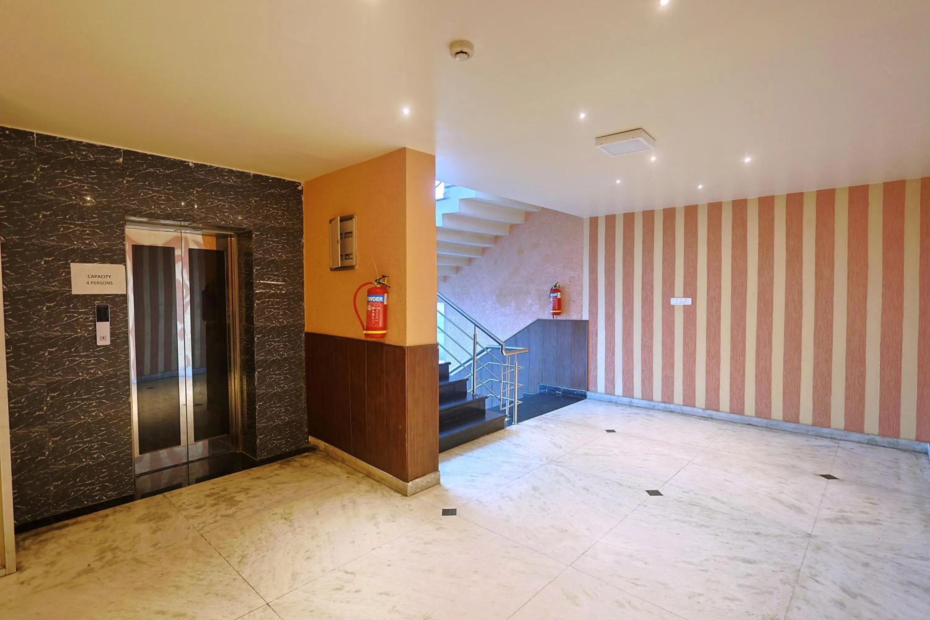 Hotel The Leaf - Gomti Nagar Lucknow