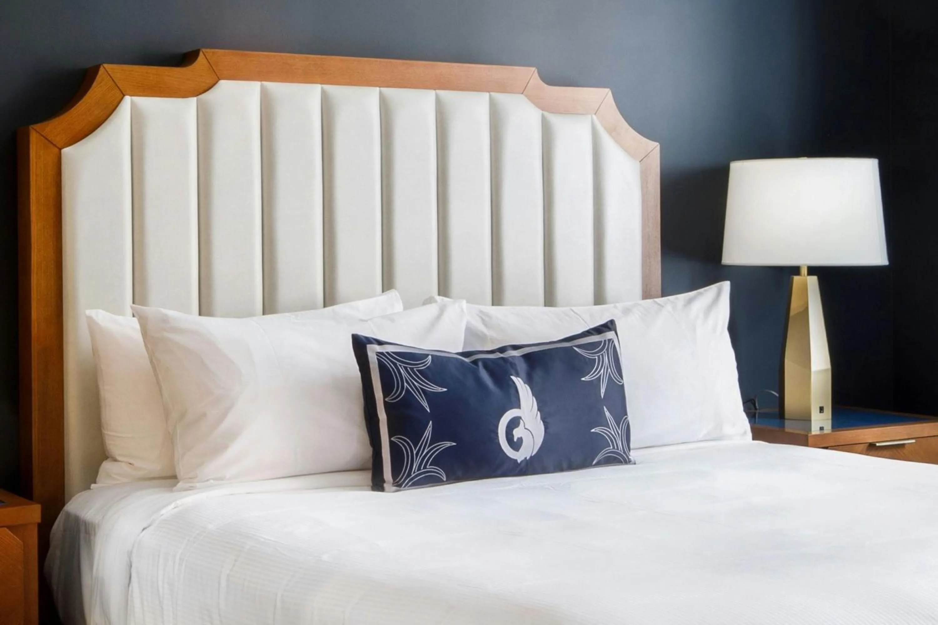 Photo of the whole room, Bed in The National, Autograph Collection