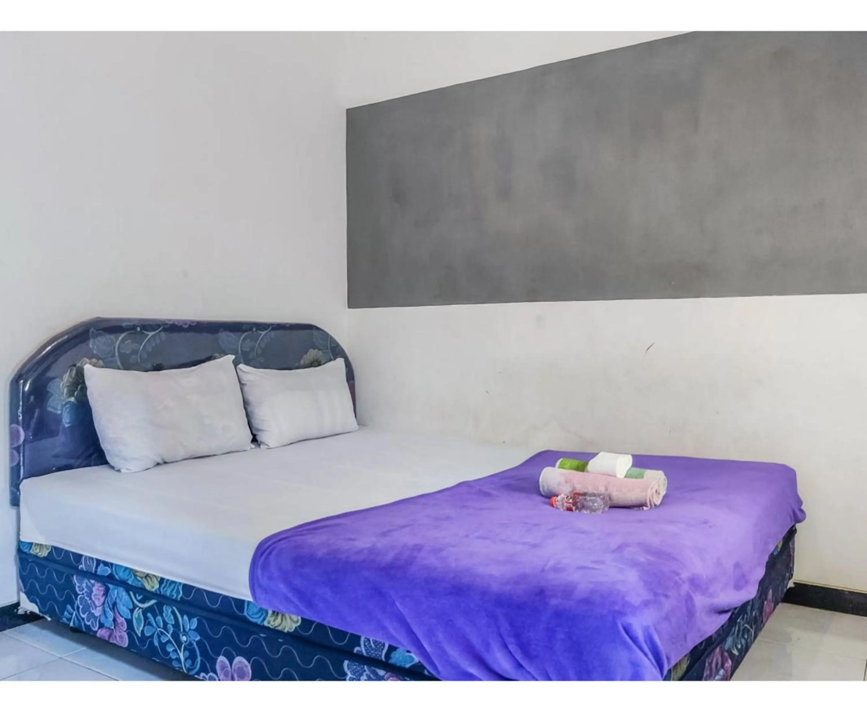 Bedroom, Bed in Kartini Guest House near Alun Alun Probolinggo