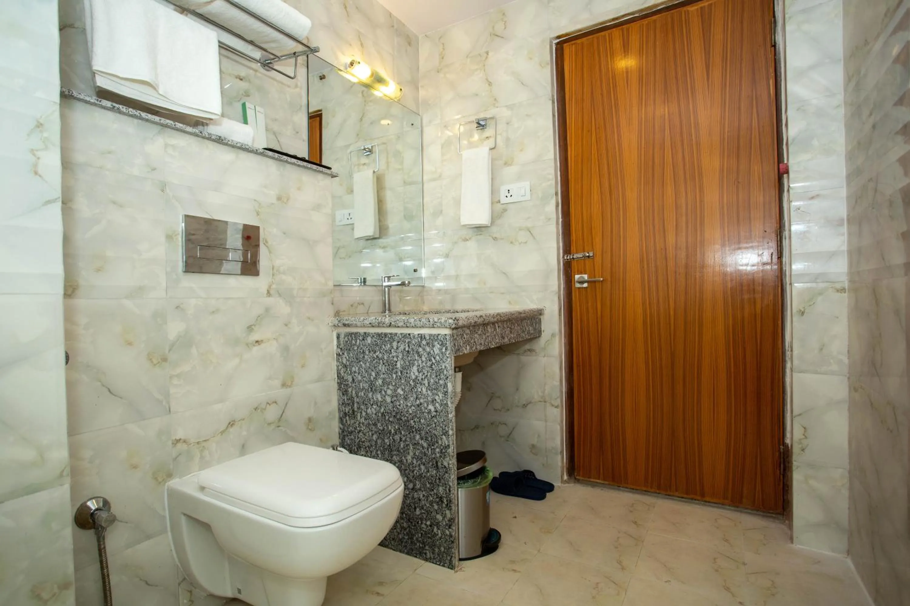 Bathroom in Hotel Ghyampe Dada