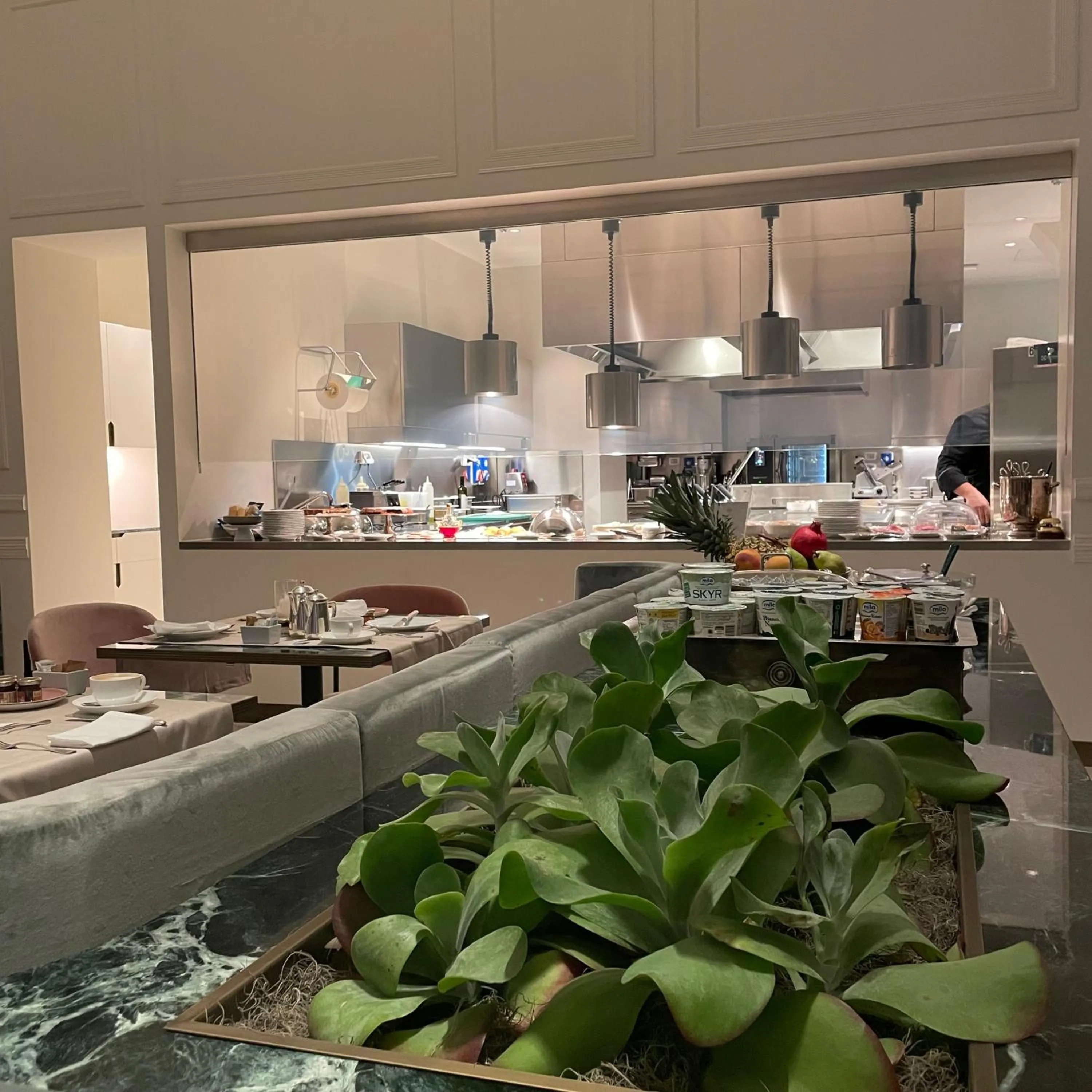 Restaurant/places to eat in Hotel Corona d'Oro 1890