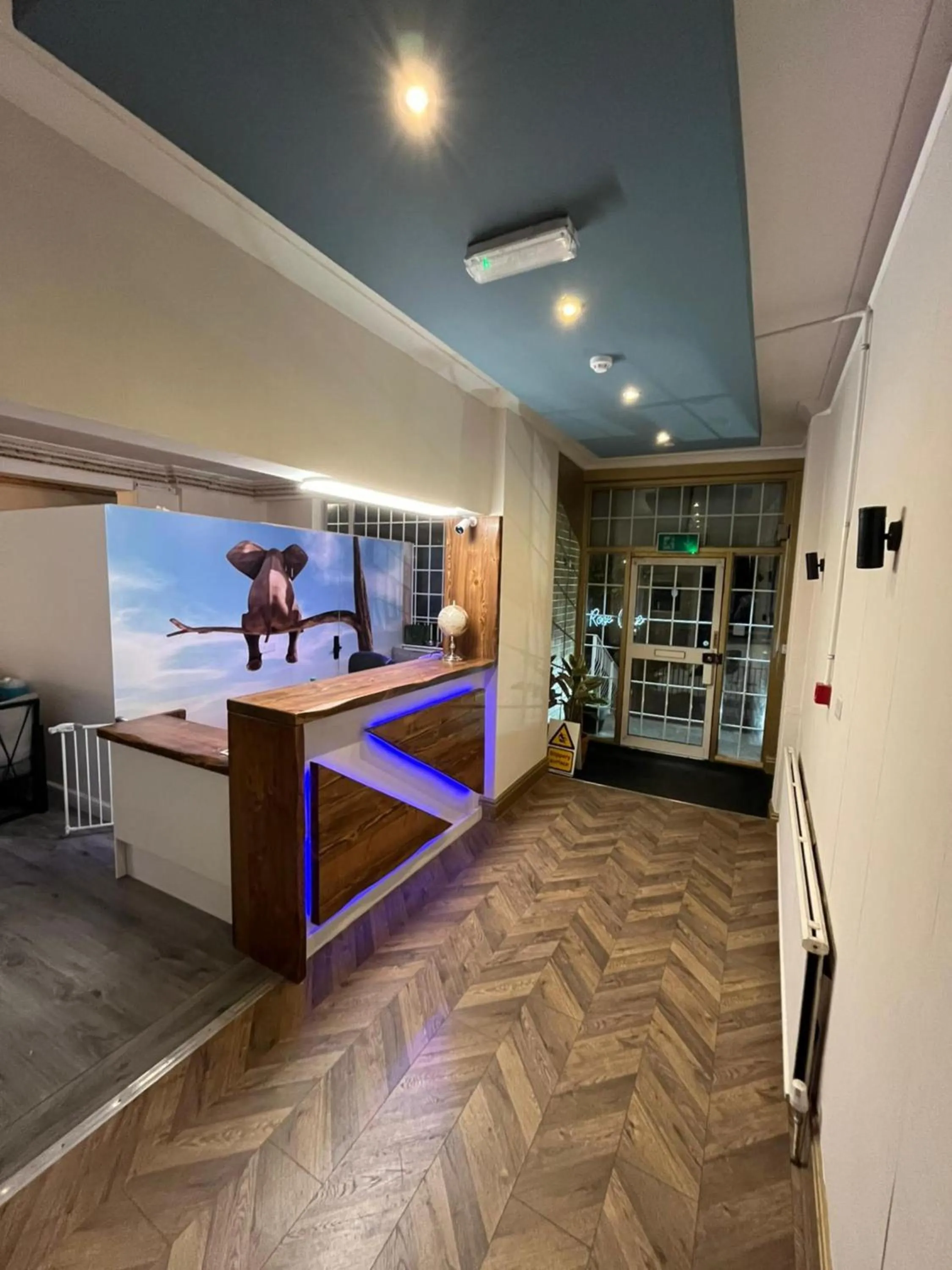 Lobby or reception in White Rose Hotel and Restaurant