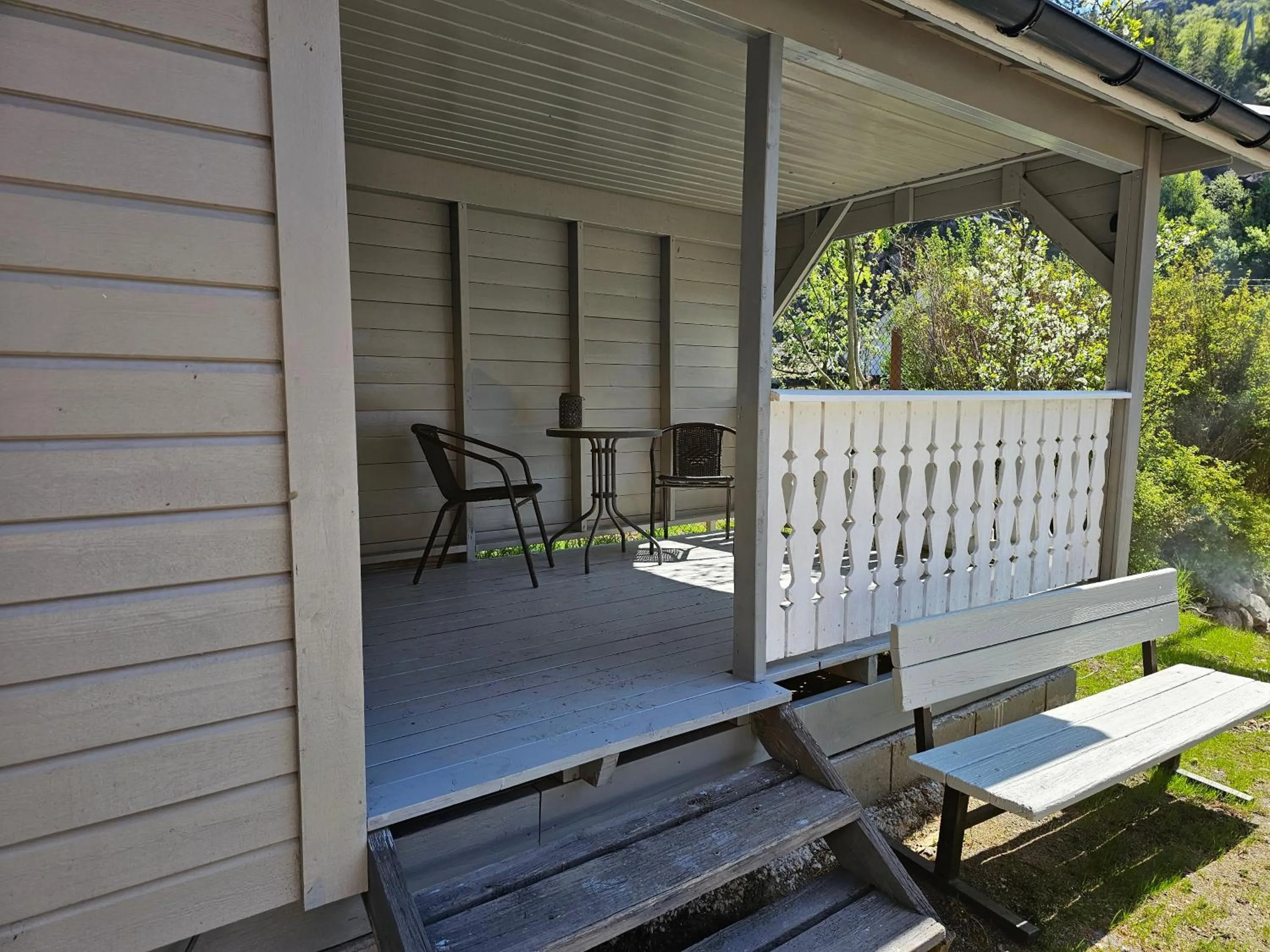 Brufjell Hostel & Parking