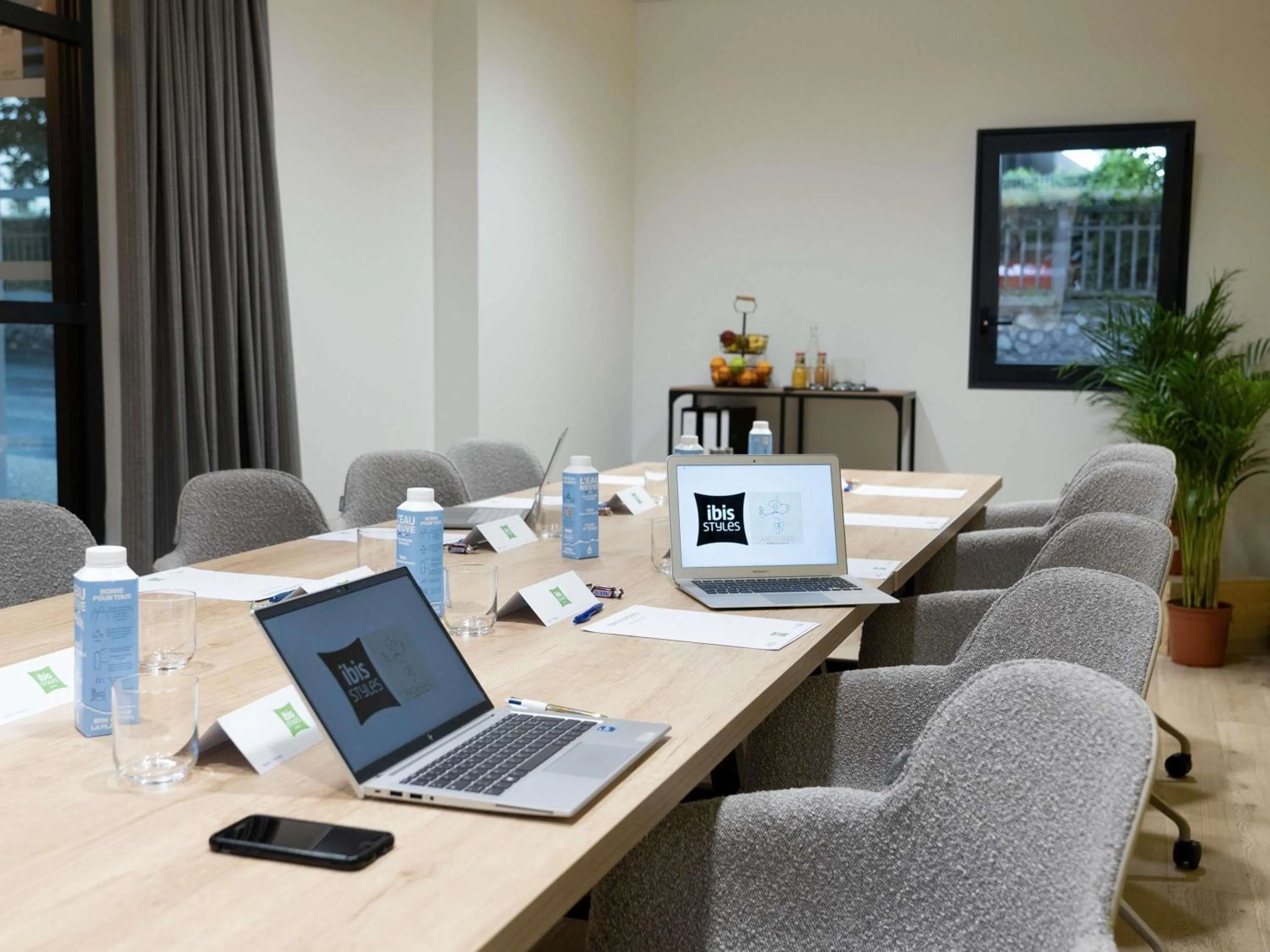 Meeting/conference room in ibis Styles Dreux Centre Gare