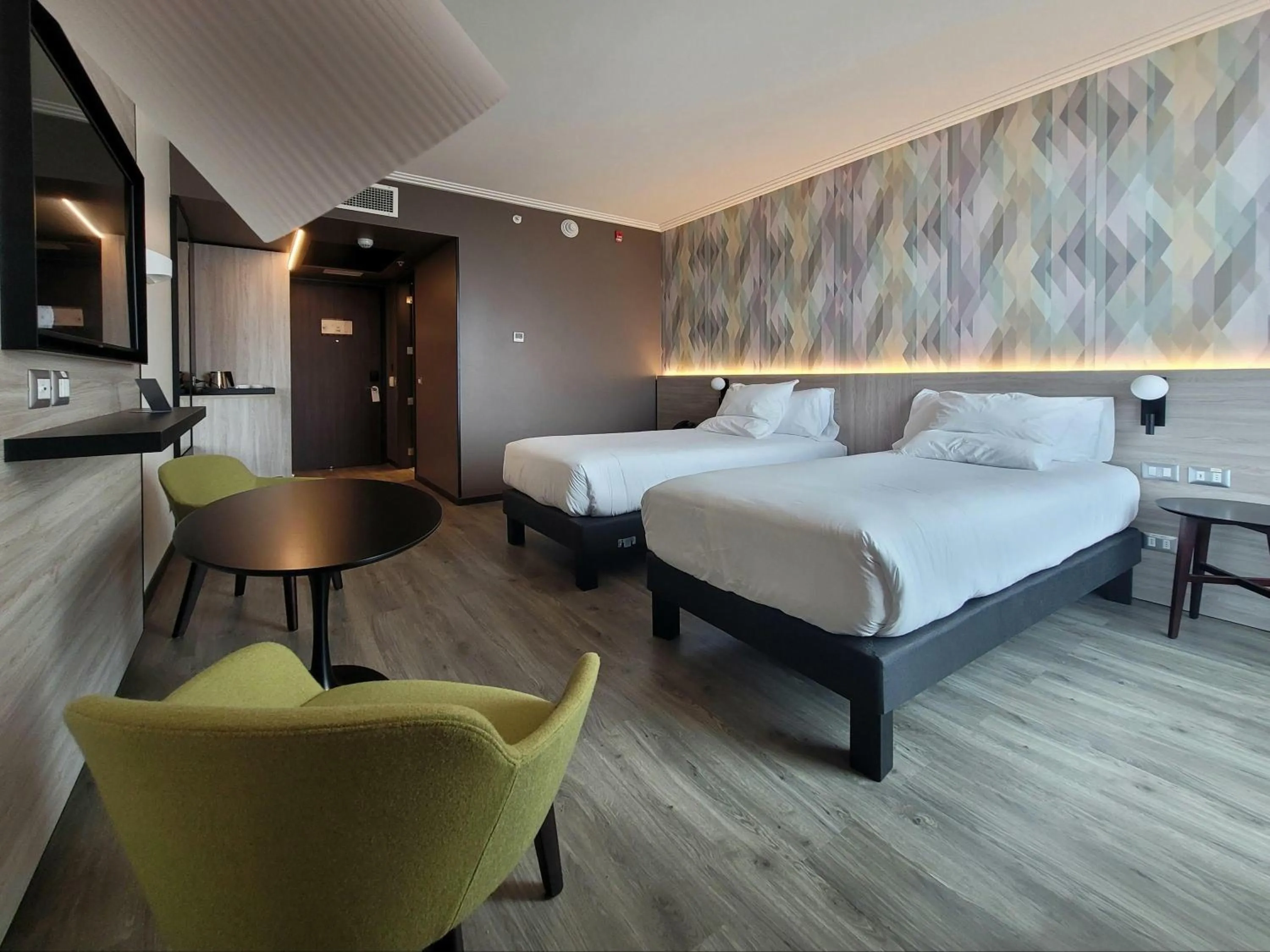 Bedroom, Bed in Novotel Arica