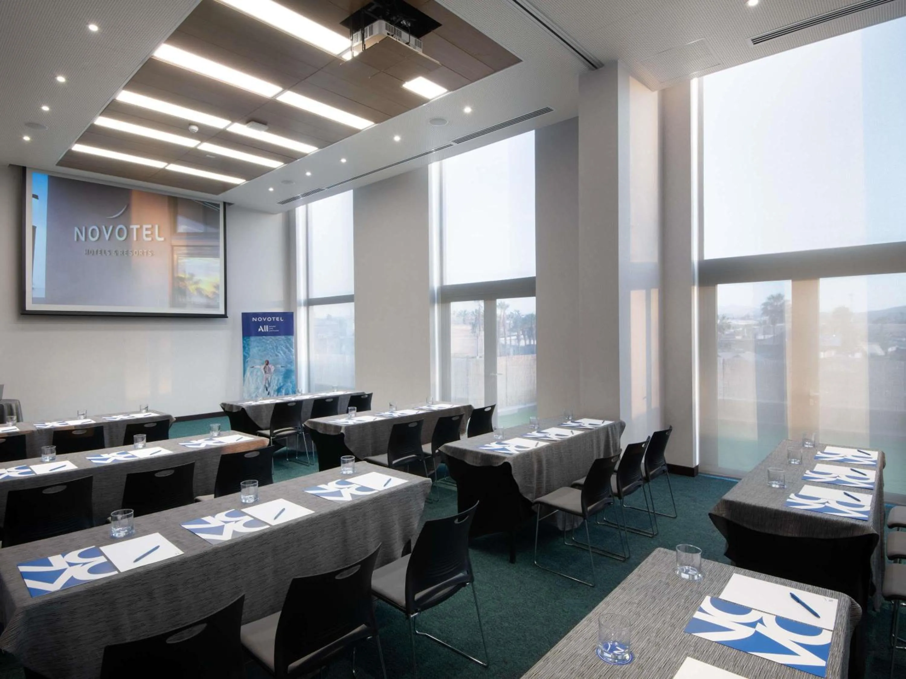 Meeting/conference room in Novotel Arica